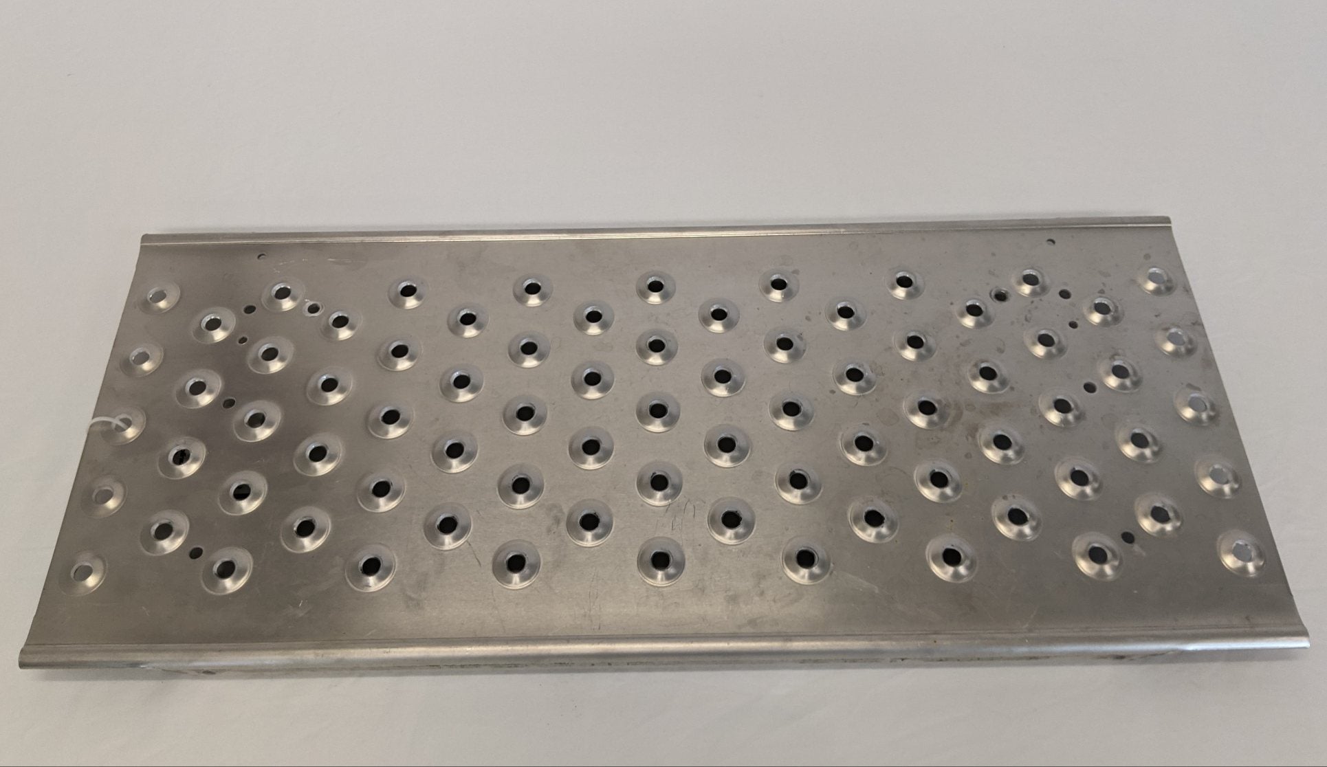 Freightliner 33" x 13 ¾" Recess Fixed Deck Plate - P/N A22-72421-004 (6550909354070)