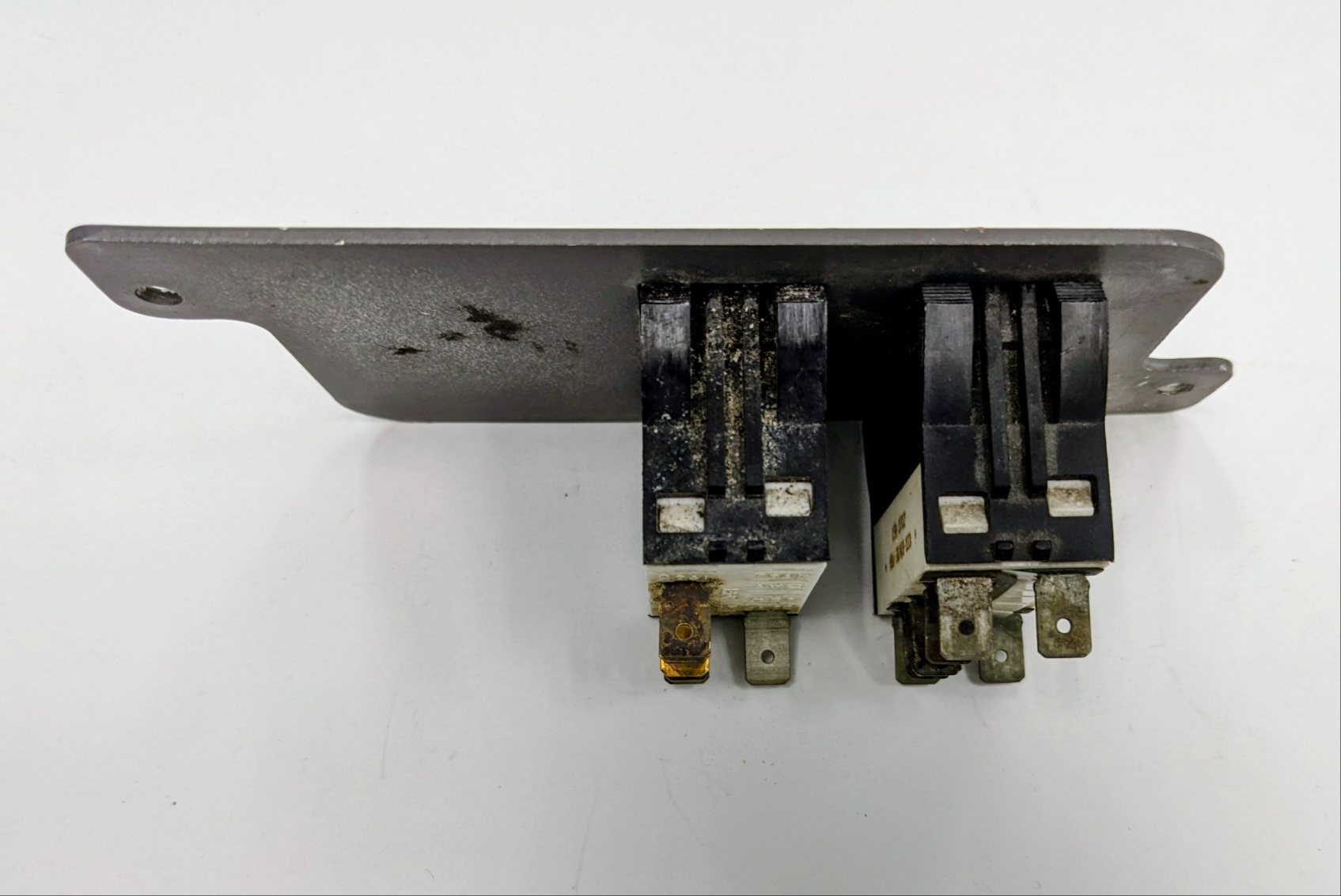 Used FTL Shutdown Override &Utility Lamp Switches PN A06-30769-015 A06-30769-003 (10171399274812)