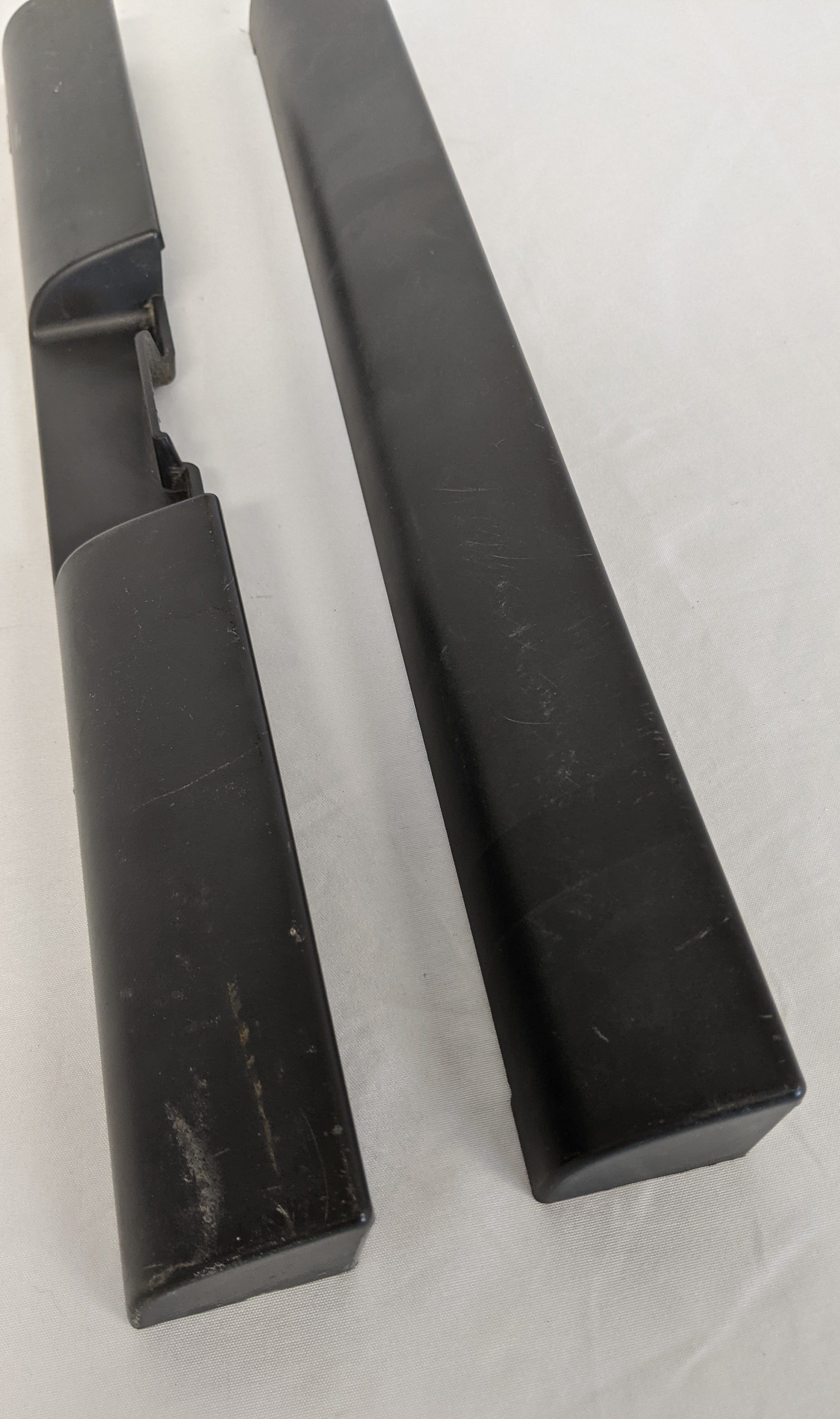 *Set* Used Freightliner Cascadia P3 17.75" Gray Door Trim -P/N 18-59449-000, 18-59448-000 (9958495715644)