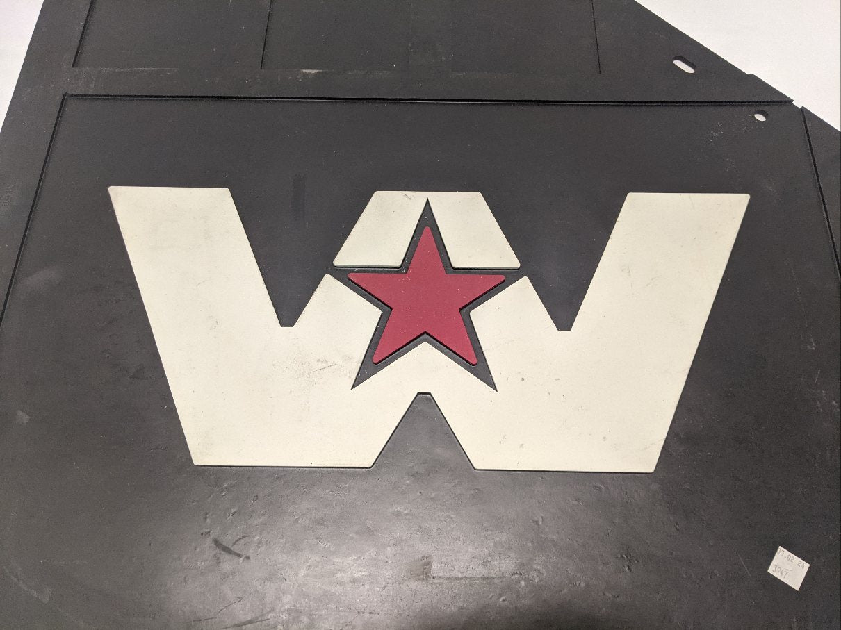 Western Star RH 24" Rear Mud Flap w/ Logo | 22-69557-021
