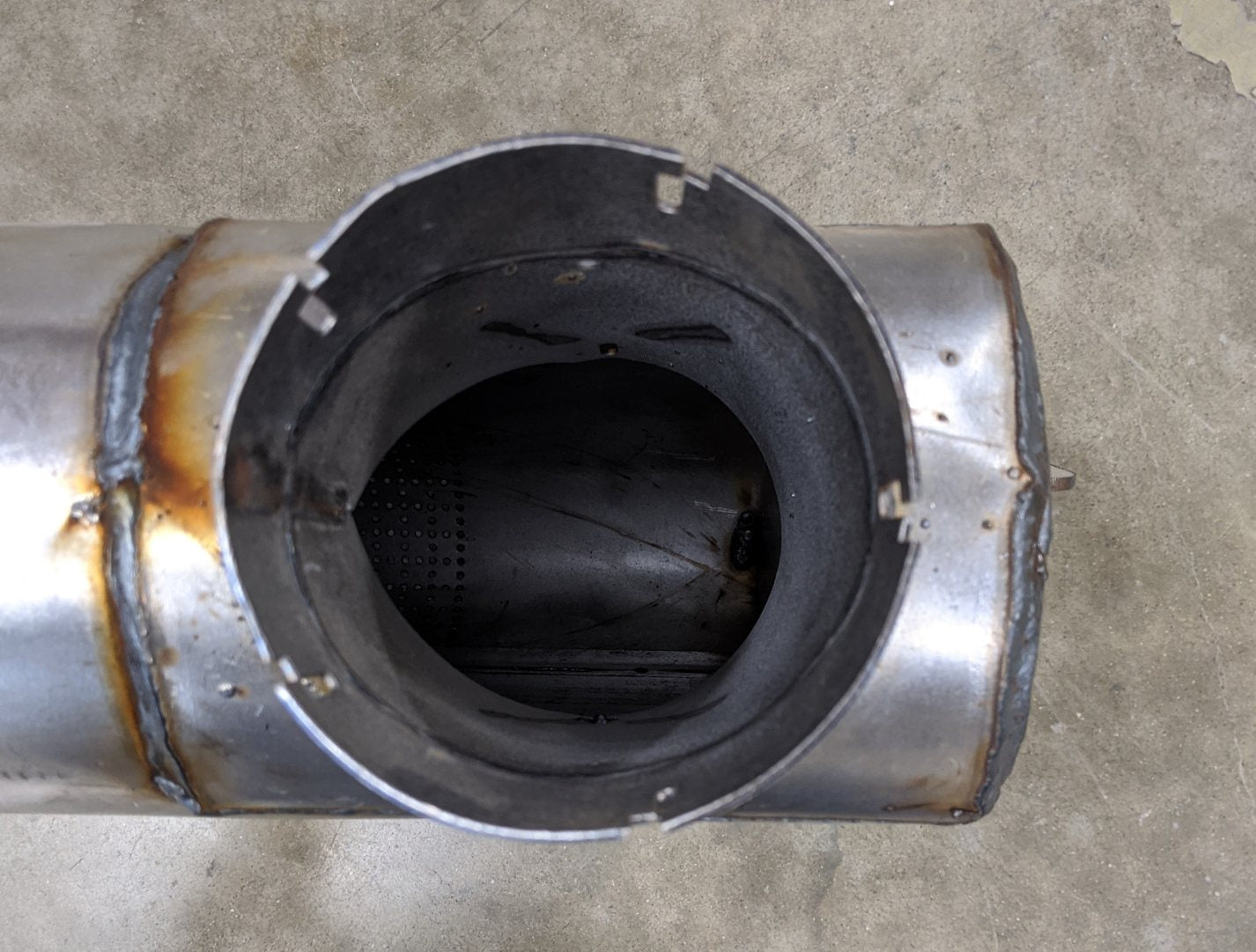 Freightliner Bottom Outlet Oval Muffler - P/N 04-20014-002 (6556177072214)