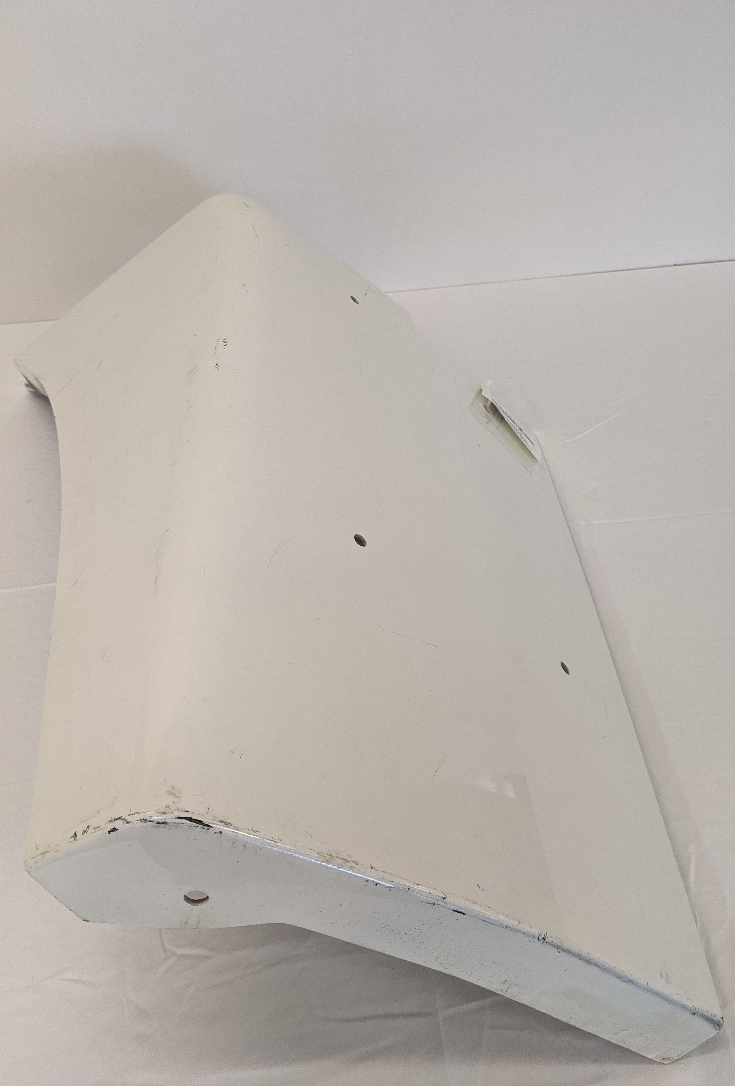 Damaged Freightliner FLD *1/2 Hr Repair* LH SBA Quarter Fender - PN 22-37670-000 (10083601088828)