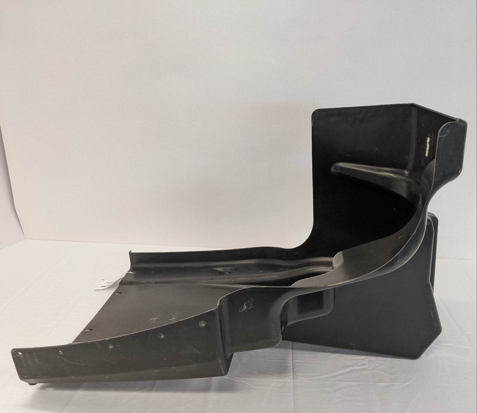 Damaged Western Star LH Forward Axle (SFA) 1/4 Quarter Fender - P/N 17-18916-002 (3939517399126)