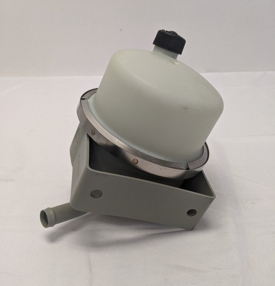 Freightliner 2 Qt See-Thru Steering Reservoir | P/N 14-17060-000