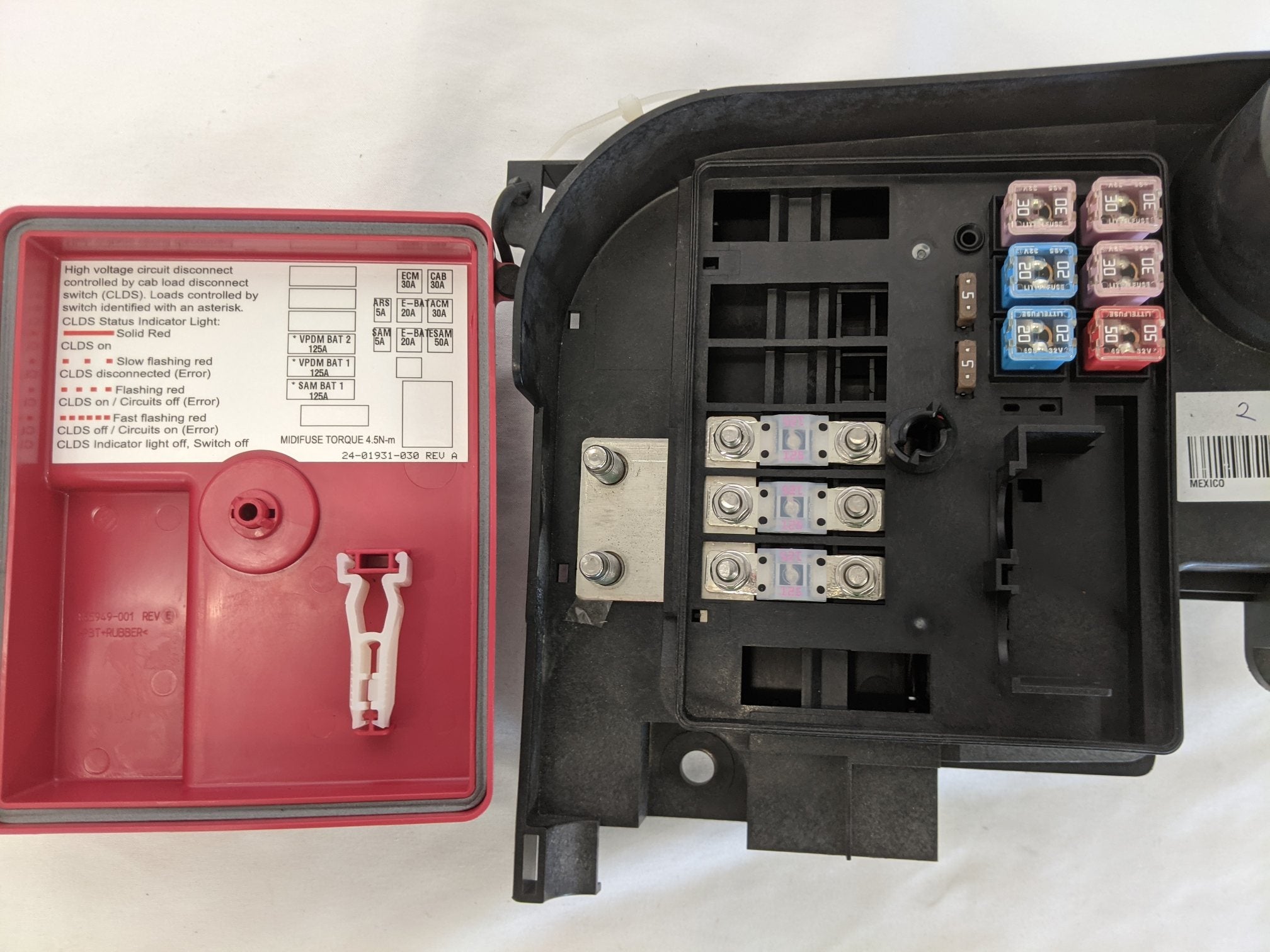 New Freightliner Daimler Battery Cable Access Power Module - P/N A66-18646-002 (10173275603260)
