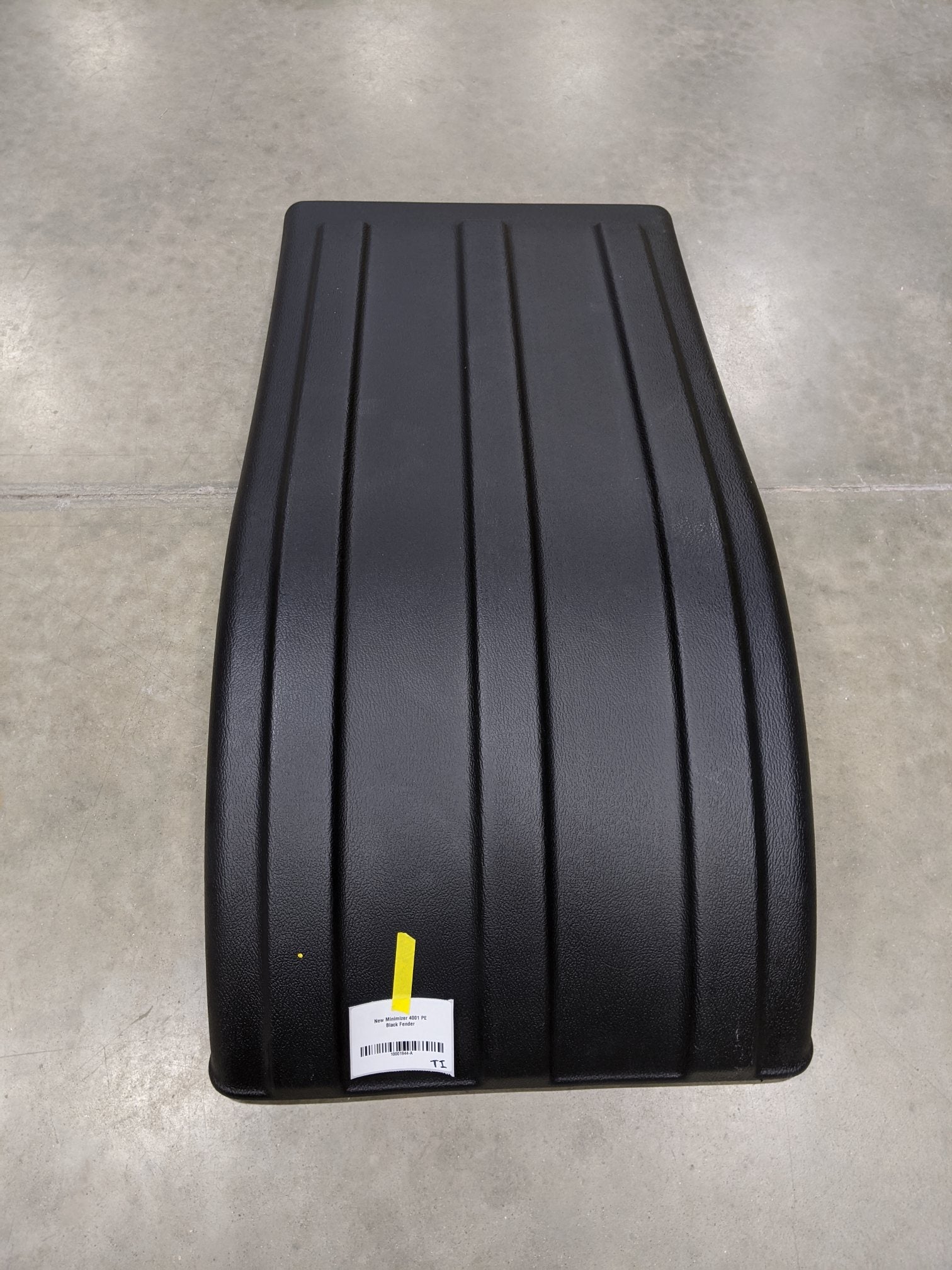 New Minimizer 4001 PE Black Fender - P/N MIN-10001944 (9892573774140)