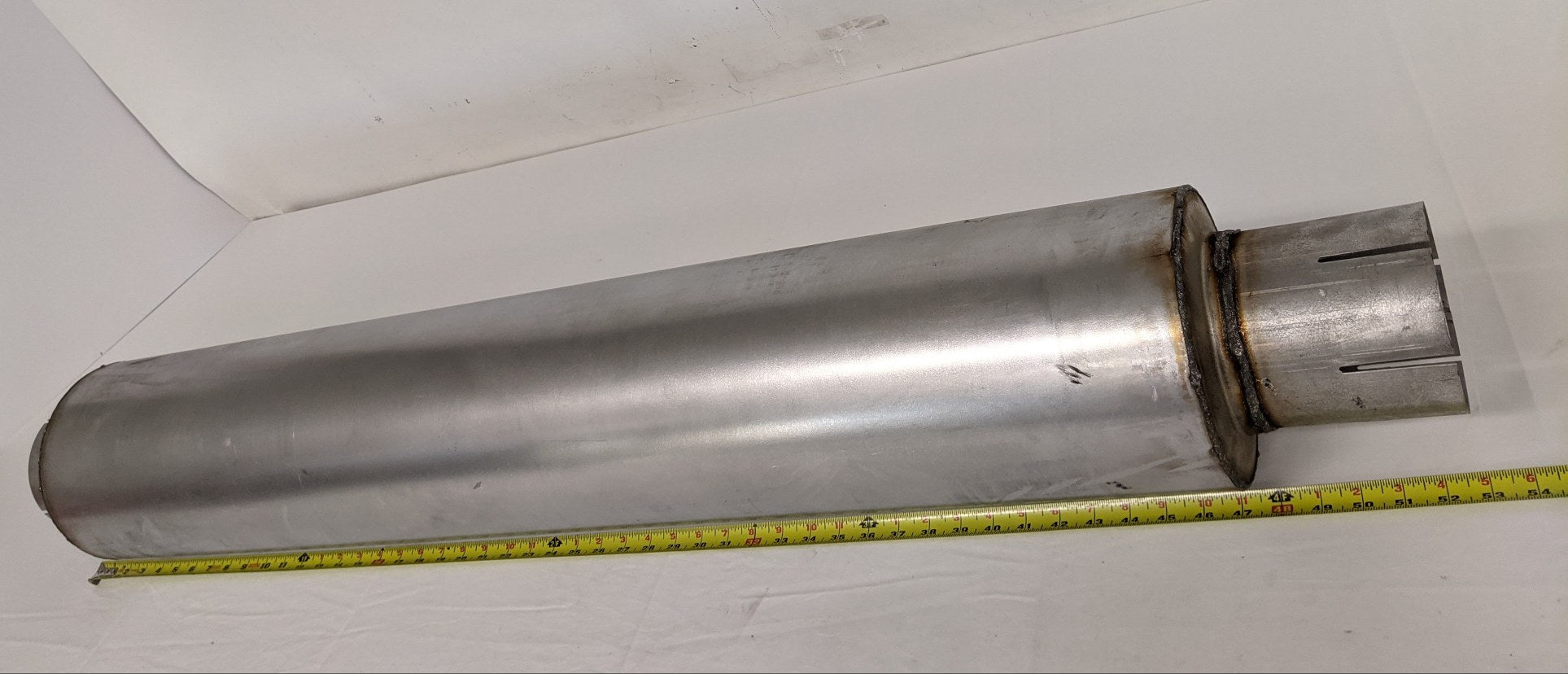 Freightliner 5" Inlet 5" Outlet Vertical Exhaust Muffler - P/N 04-21113-000 (9903018017084)