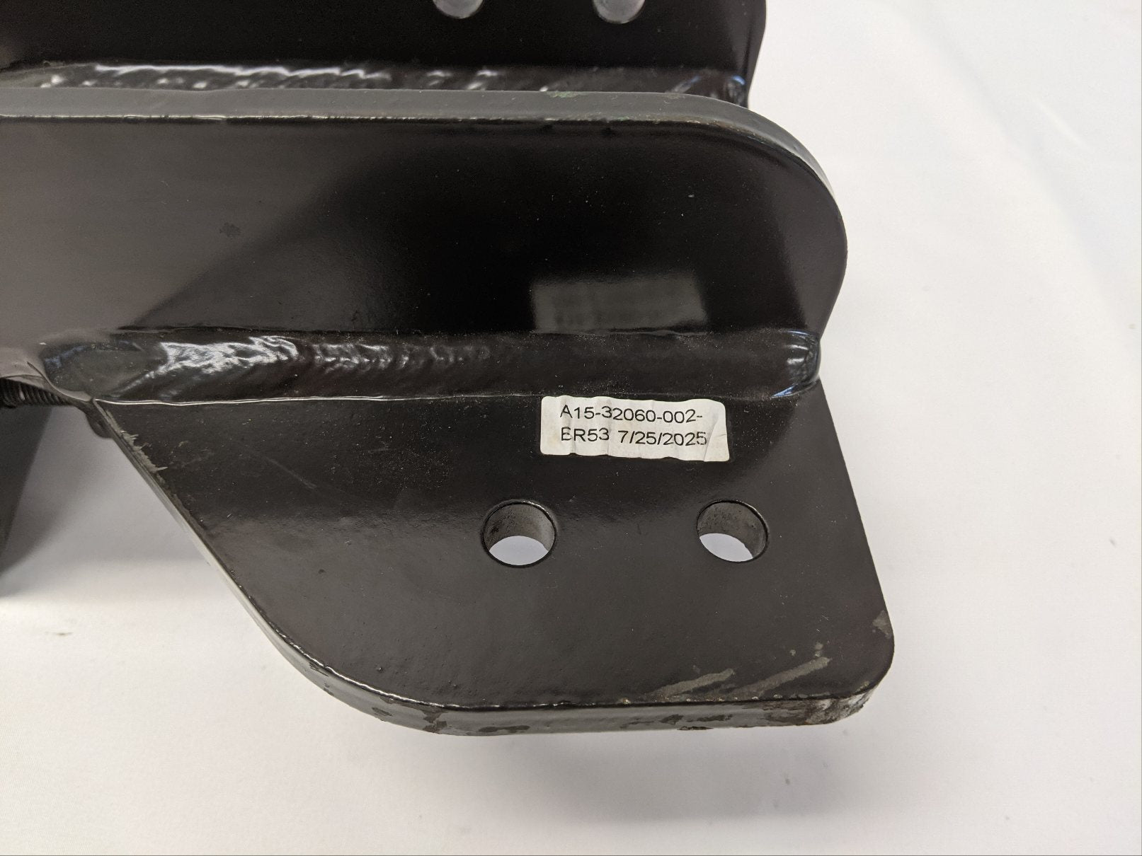 Freightliner M2 AWD FFE RH Cross Member Bracket | A15-32060-002