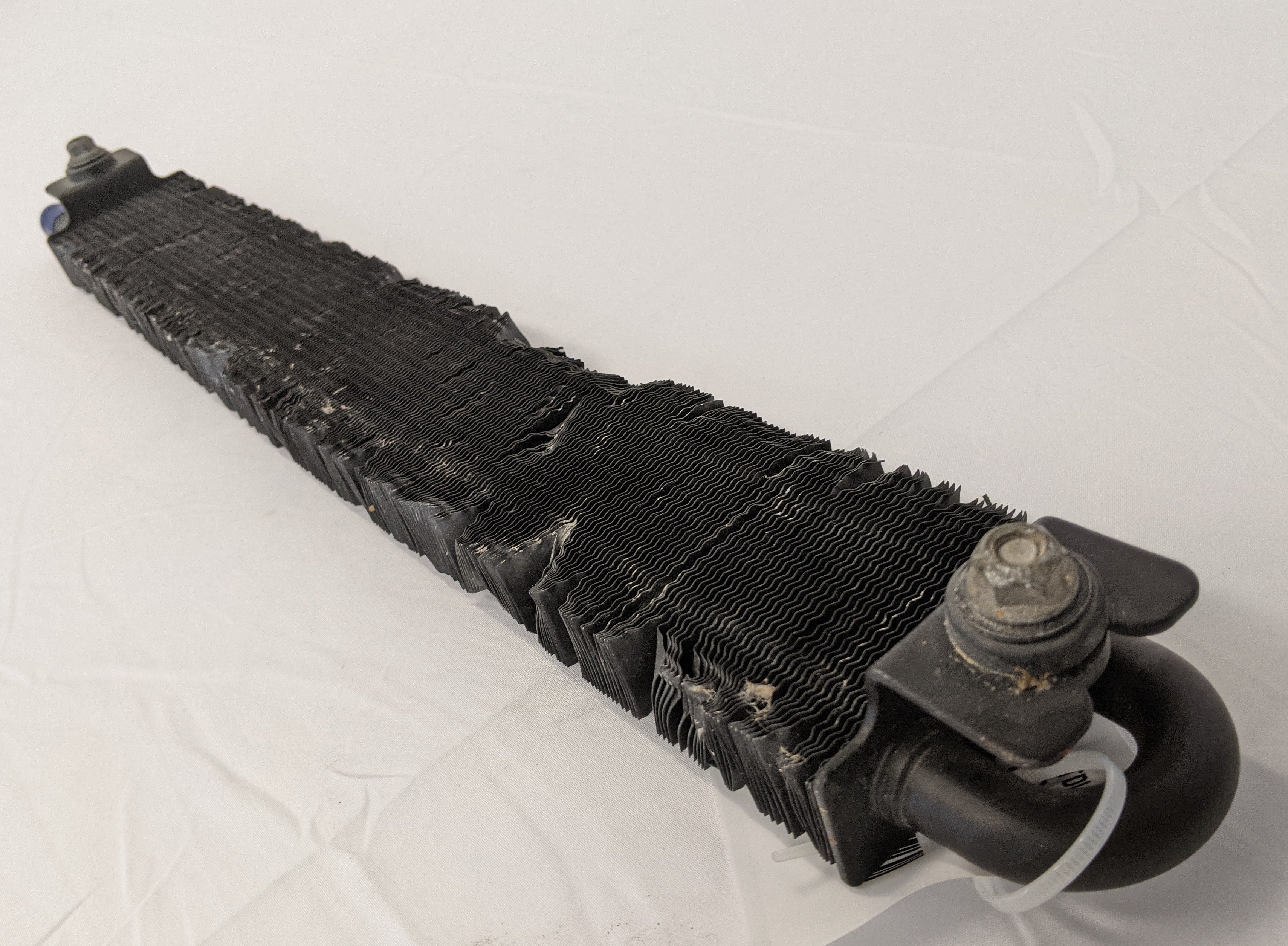 *Bent Fins* Freightliner TDI Straight Power Steering Oil Cooler-P/N 14-19740-000 (10126985888060)