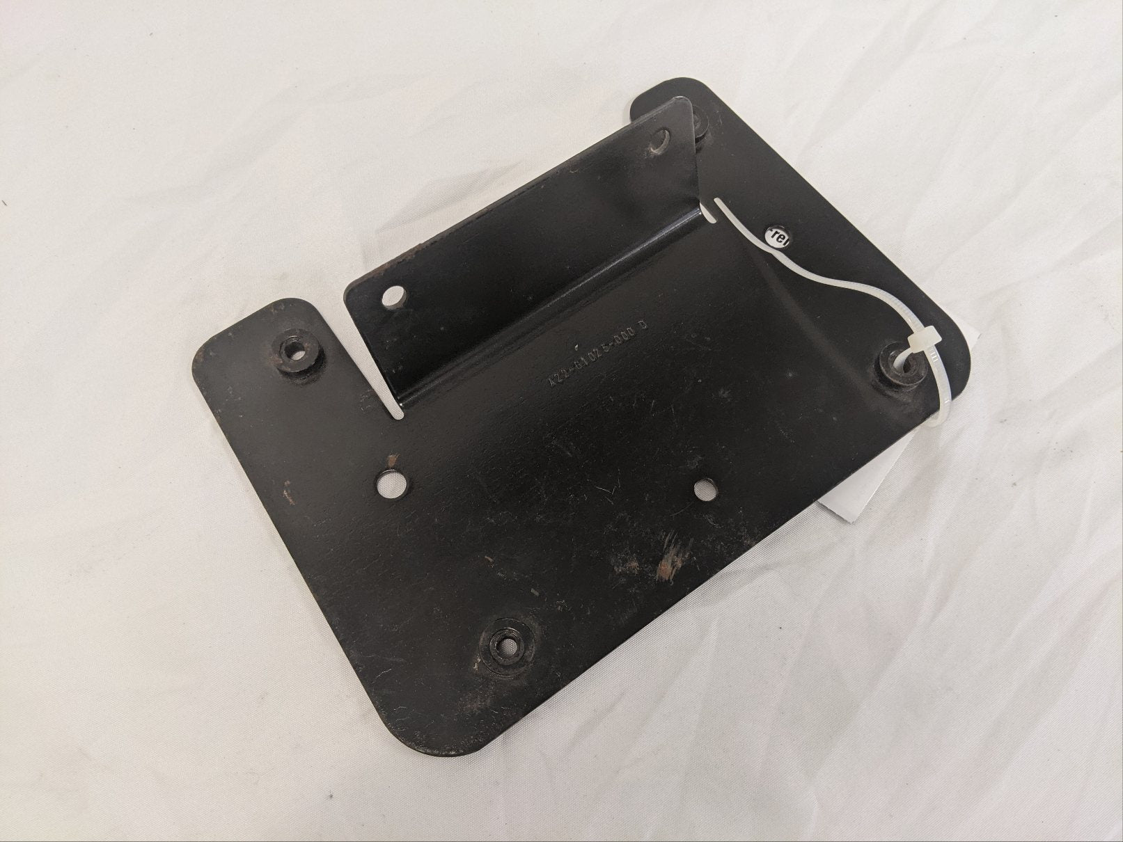 Used Freightliner Cascadia P3 Dash Column Support Bracket - P/N A22-61025-000