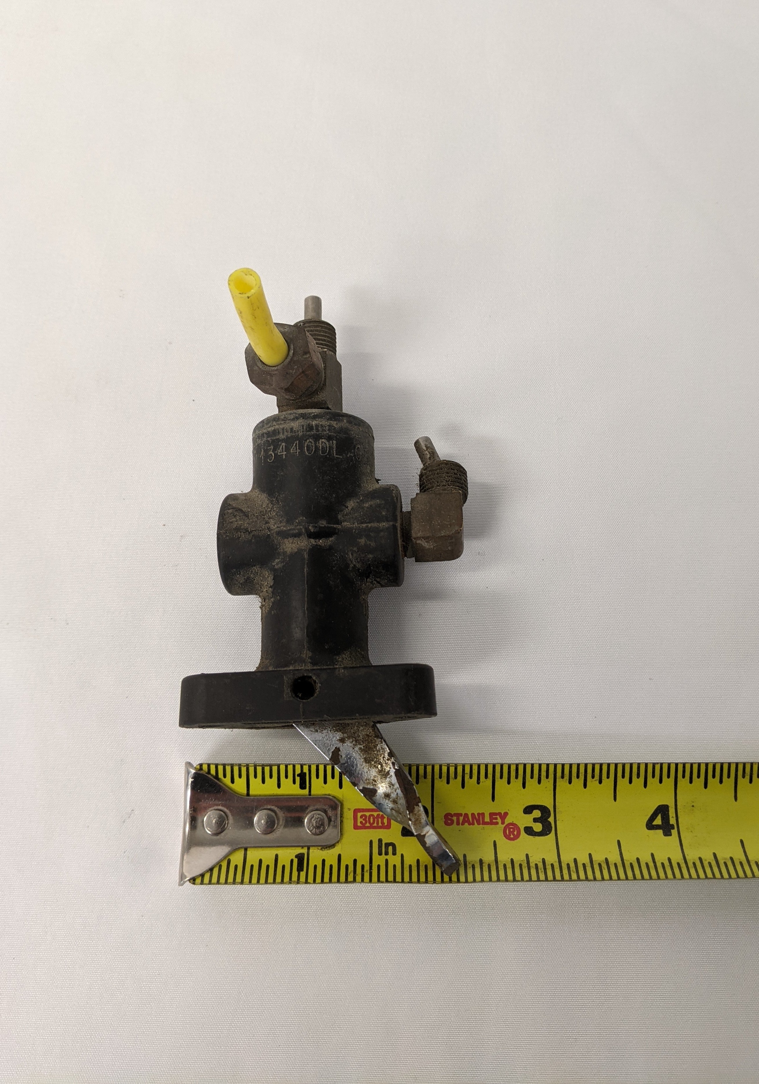 *Lot Of 2* Used Freightliner FLD Air Control Flipper Valve - P/N MID N13440DL (10029497483580)