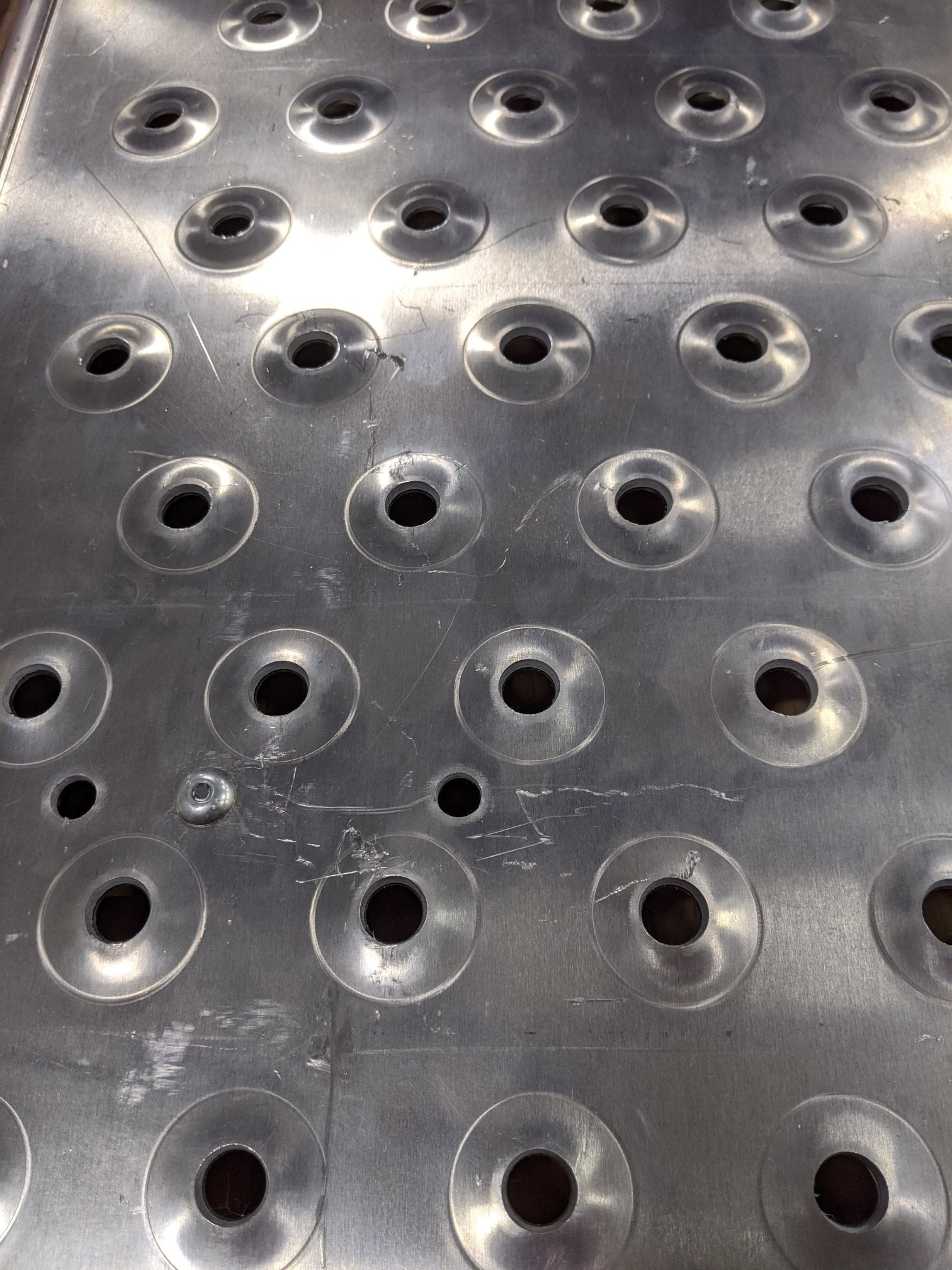 Used Freightliner 33" x 13 ½" Recess Tread POL Deck Plate - P/N A22-72422-004 (9832139424060)