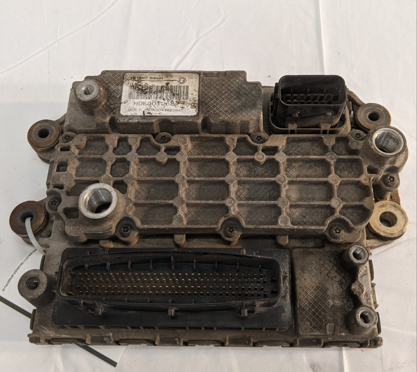 Used Detroit DD15 HDEP Engine Control Module - P/N: A0054467740 (10065060102460)