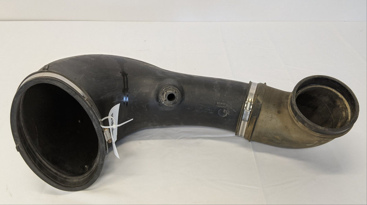 Used FTL Detroit DD13 12L HDEP Molded Air Intake Pipe w/ Elbow -P/N 03-37737-000 (10041320014140)