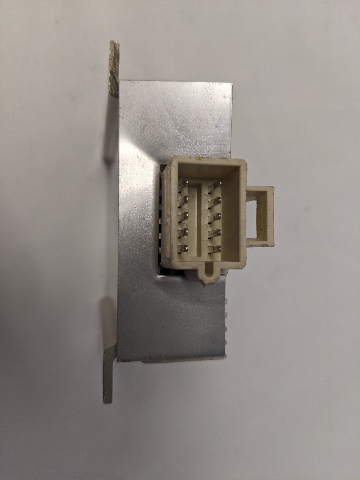 Daytime Running Lamps Control Module (SPD1327F) - Damaged