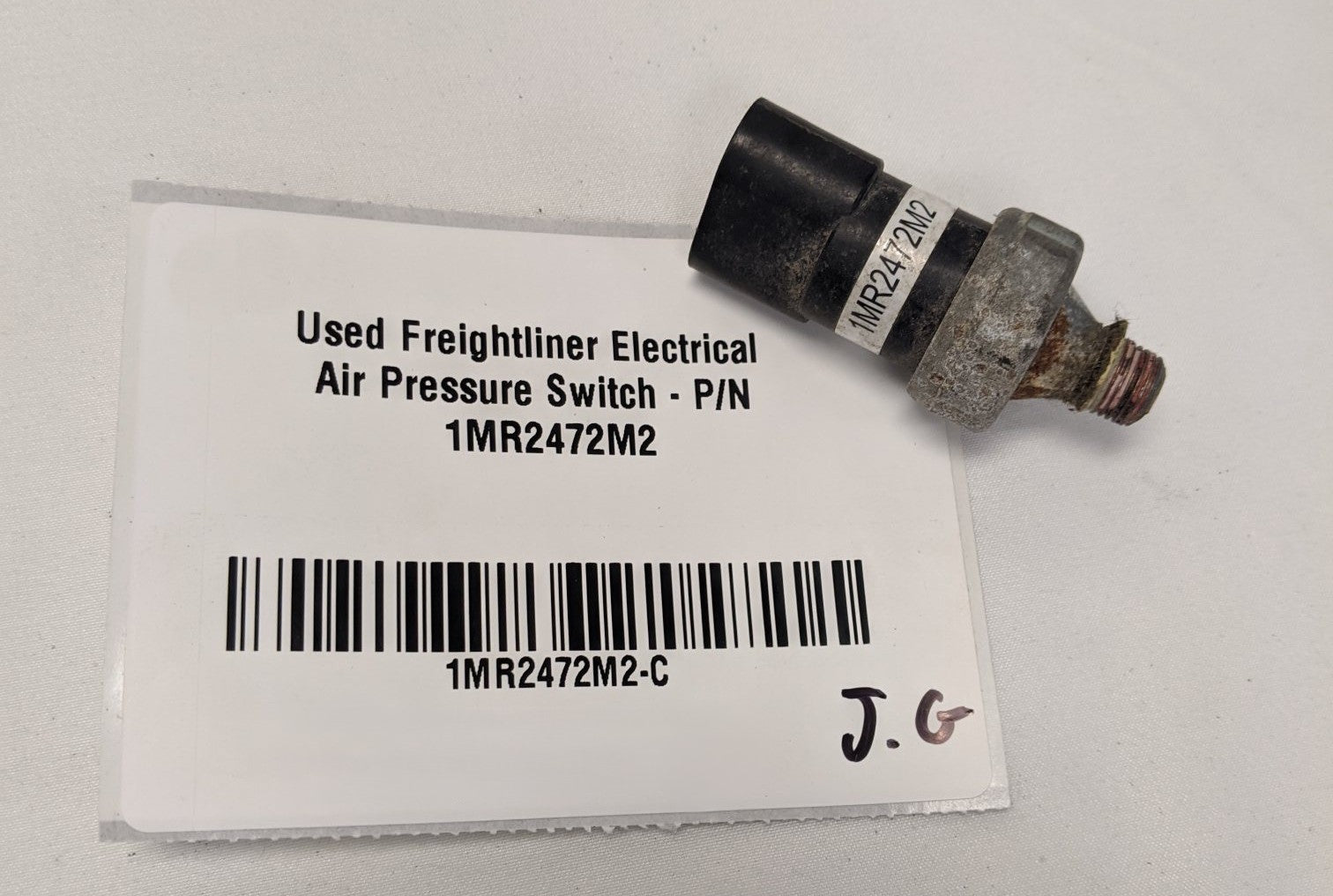 Freightliner Electrical Air Pressure Switch - P/N 1MR2472M2