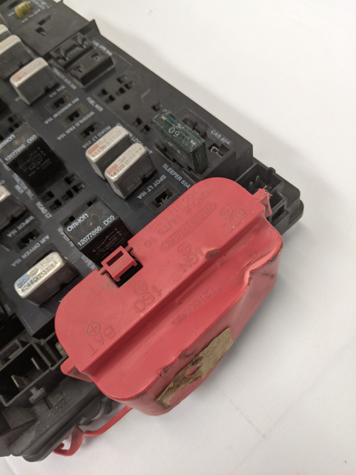 *Broken Mount* Freightliner Columbia, Century PDM Fuse Box - P/N A06-24478-000 (10041210700092)