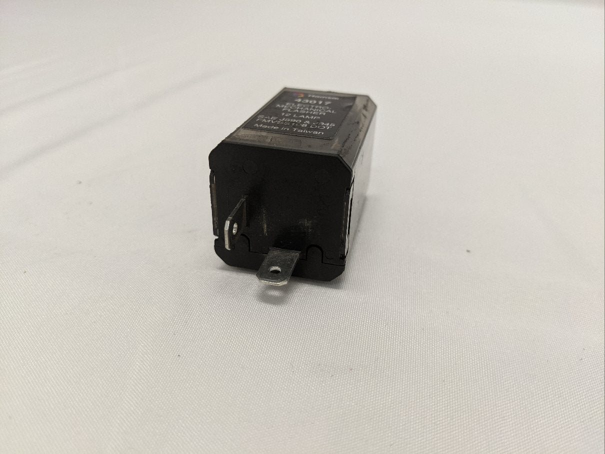 Freightliner 43017 Electro-Mechanical 12 Lamp Flasher - P/N 06-45157-000