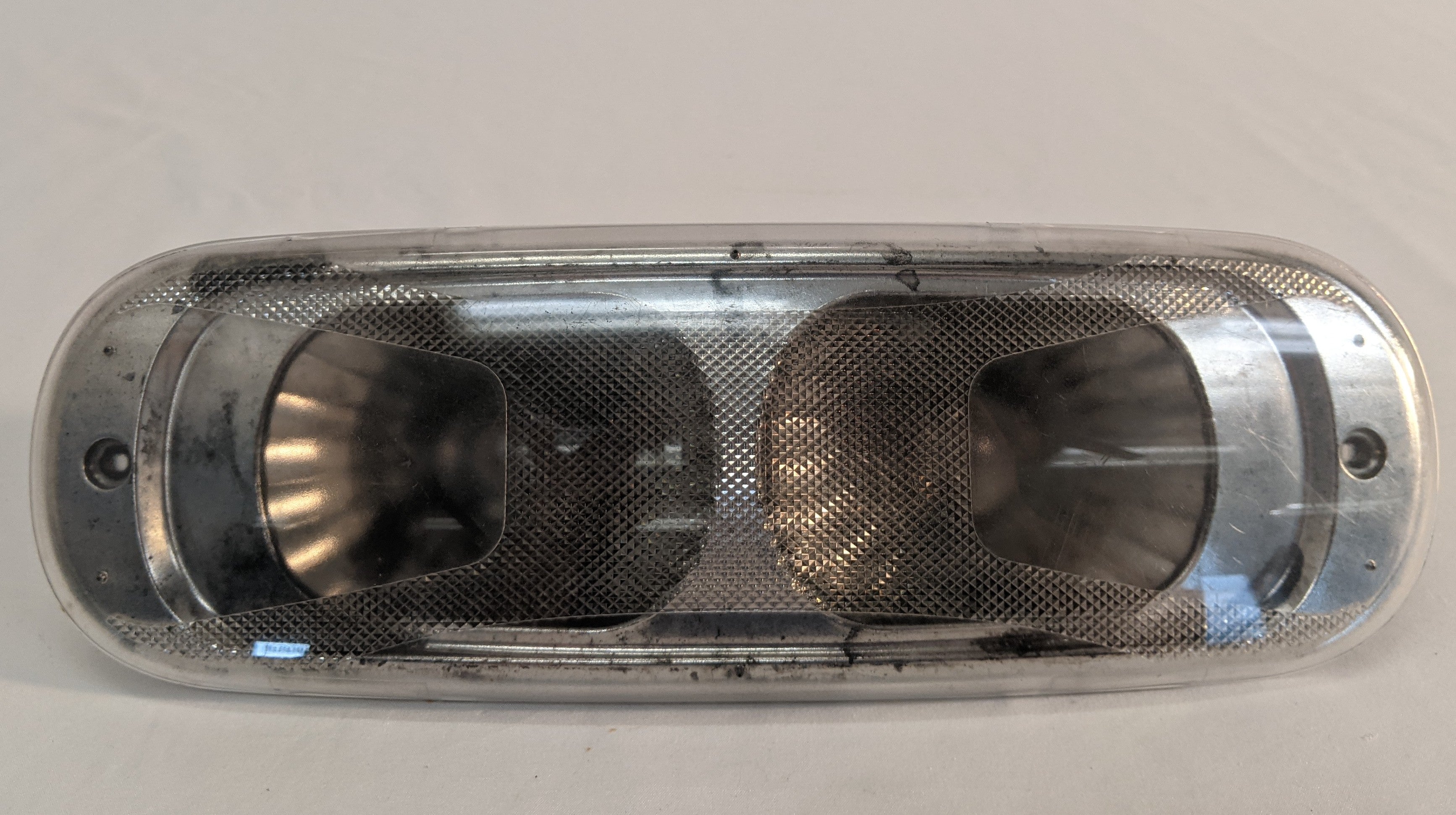 Used Freightliner Cascadia P3 Sleeper Area Interior Lamp - P/N 22-60999-000 (10074192249148)
