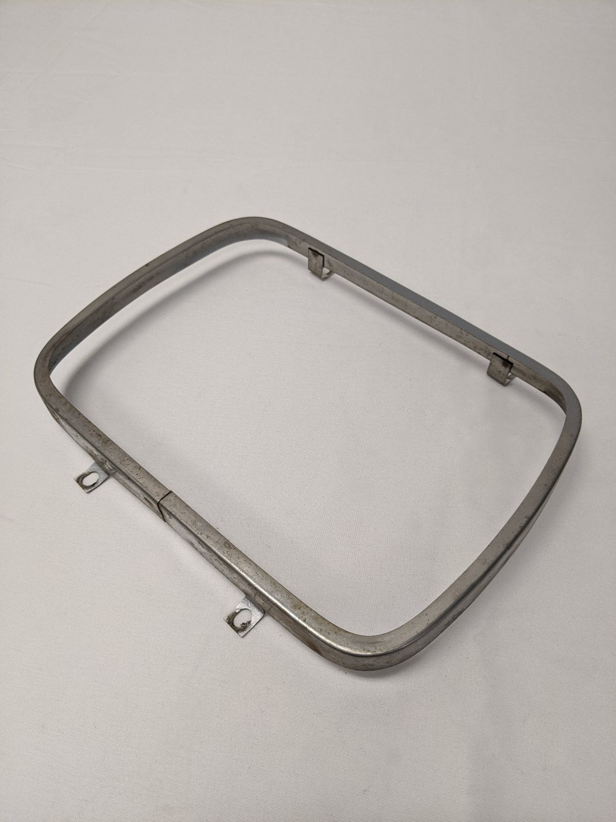 General Electric Double Filament Halogen Headlamp w/ Housing - GEH5054