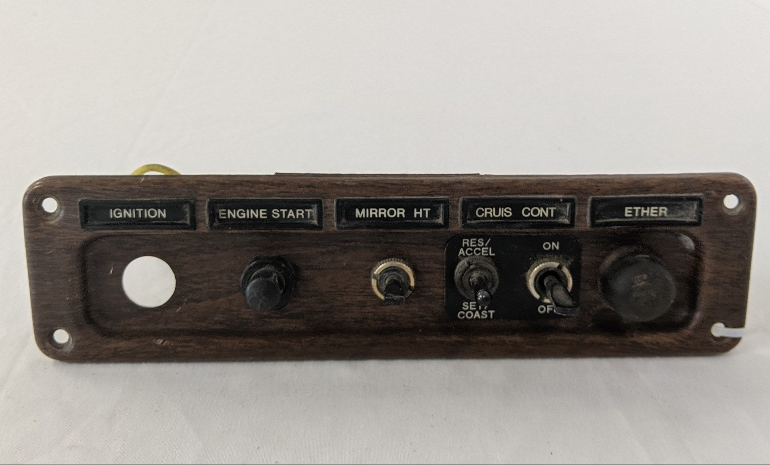 Used Freightliner FLD Classic LH Dash Ignition Switch Panel -P/N 22-25265-009 (9997559234876)