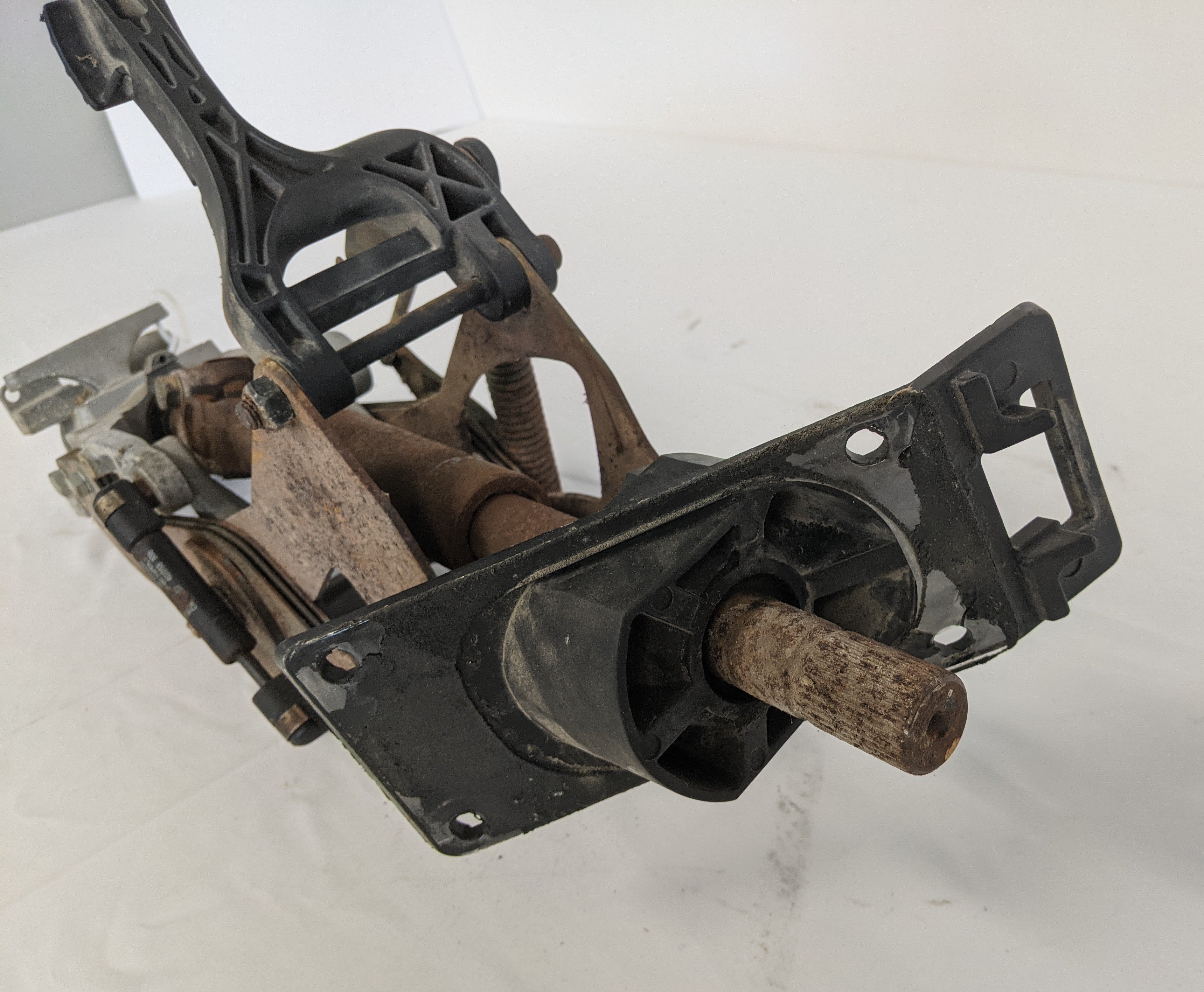 Used Freightliner Cascadia P3 Adjustable Steering Column - P/N A14-17703-000 (9923578593596)