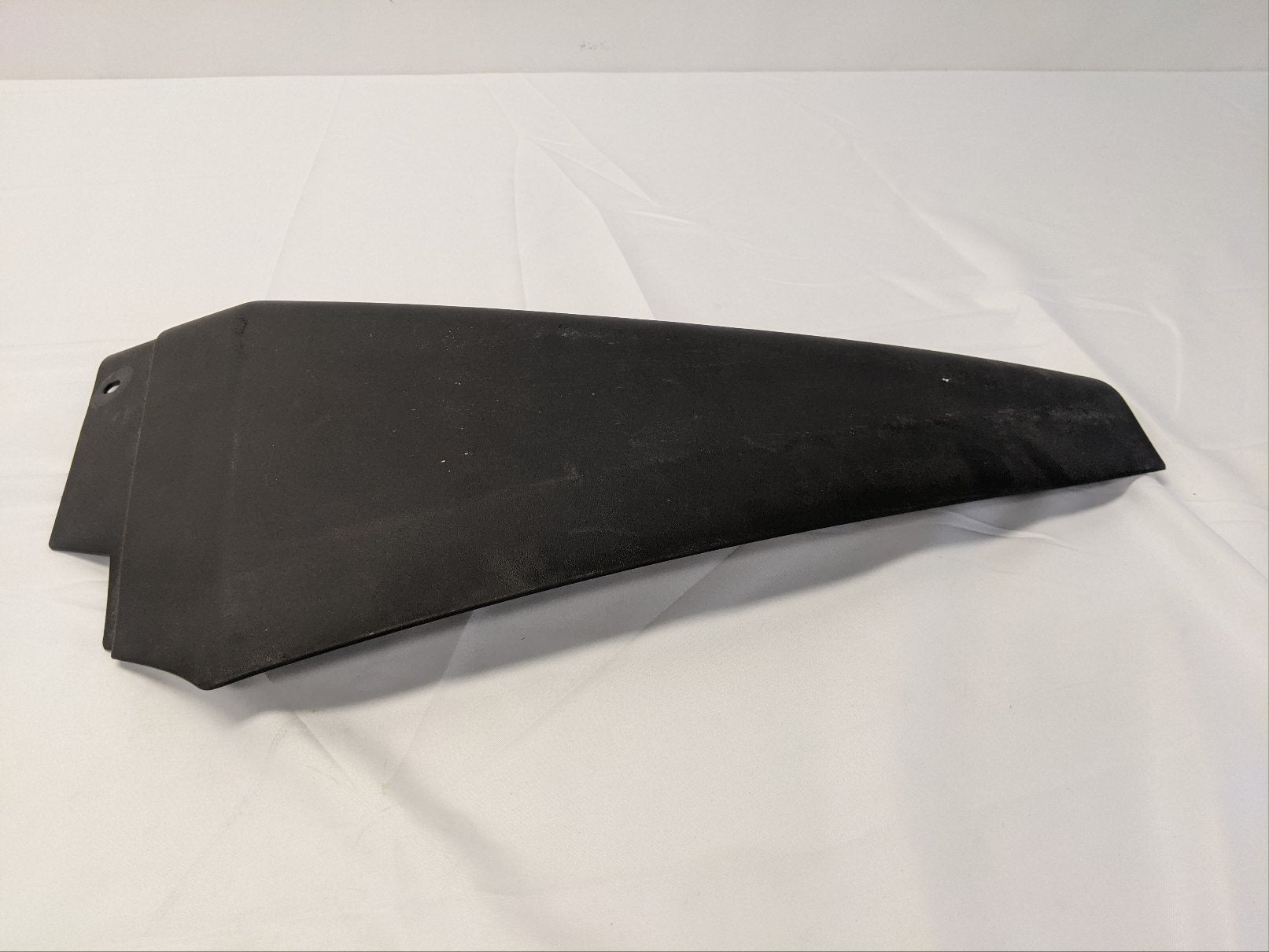Freightliner RH Air Dam Outer Bumper Cover | 21-28988-003