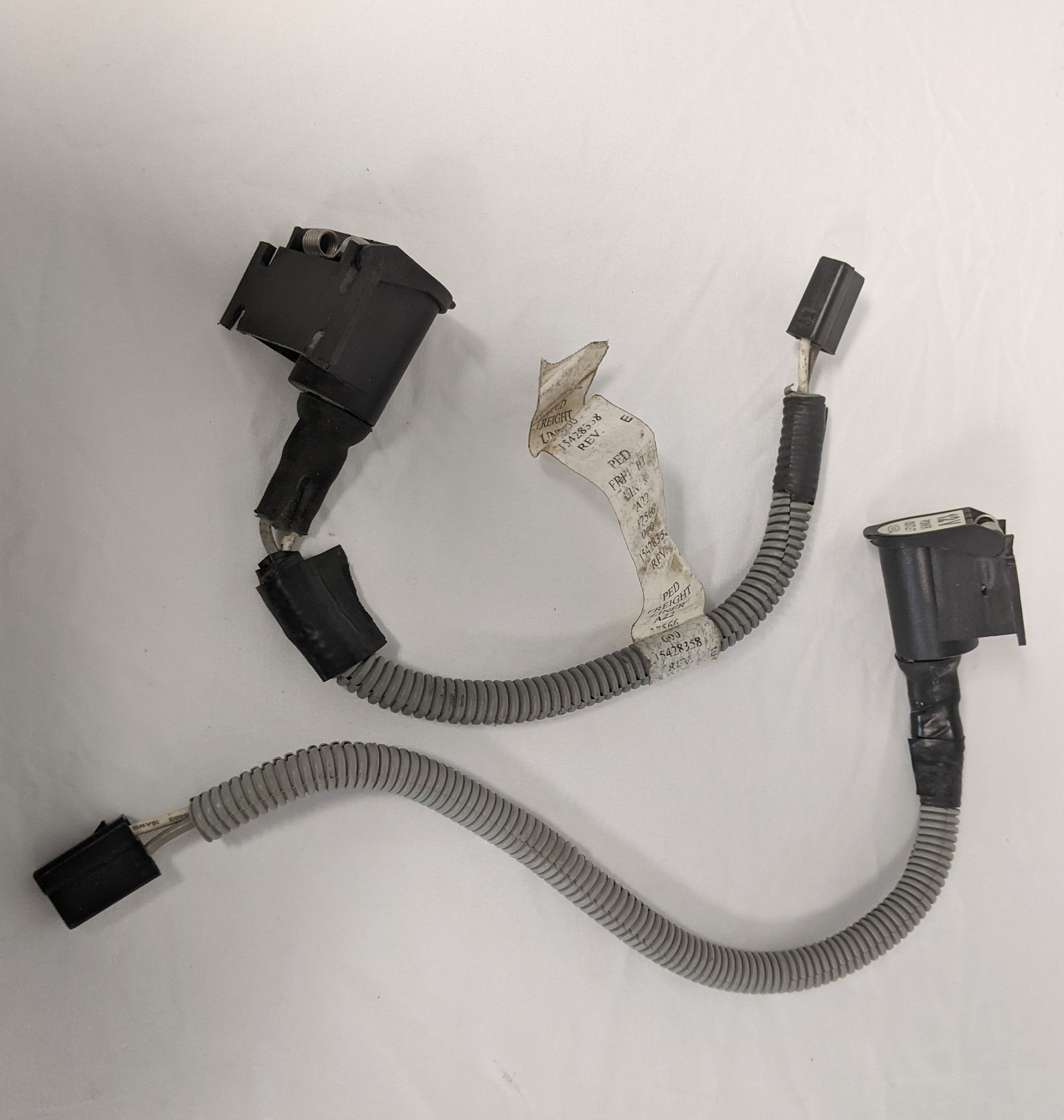 Used *Lot of 2 Freightliner 12V Single Power Outlet Receptacle-P/N A22-37566-000 (10018094907708)