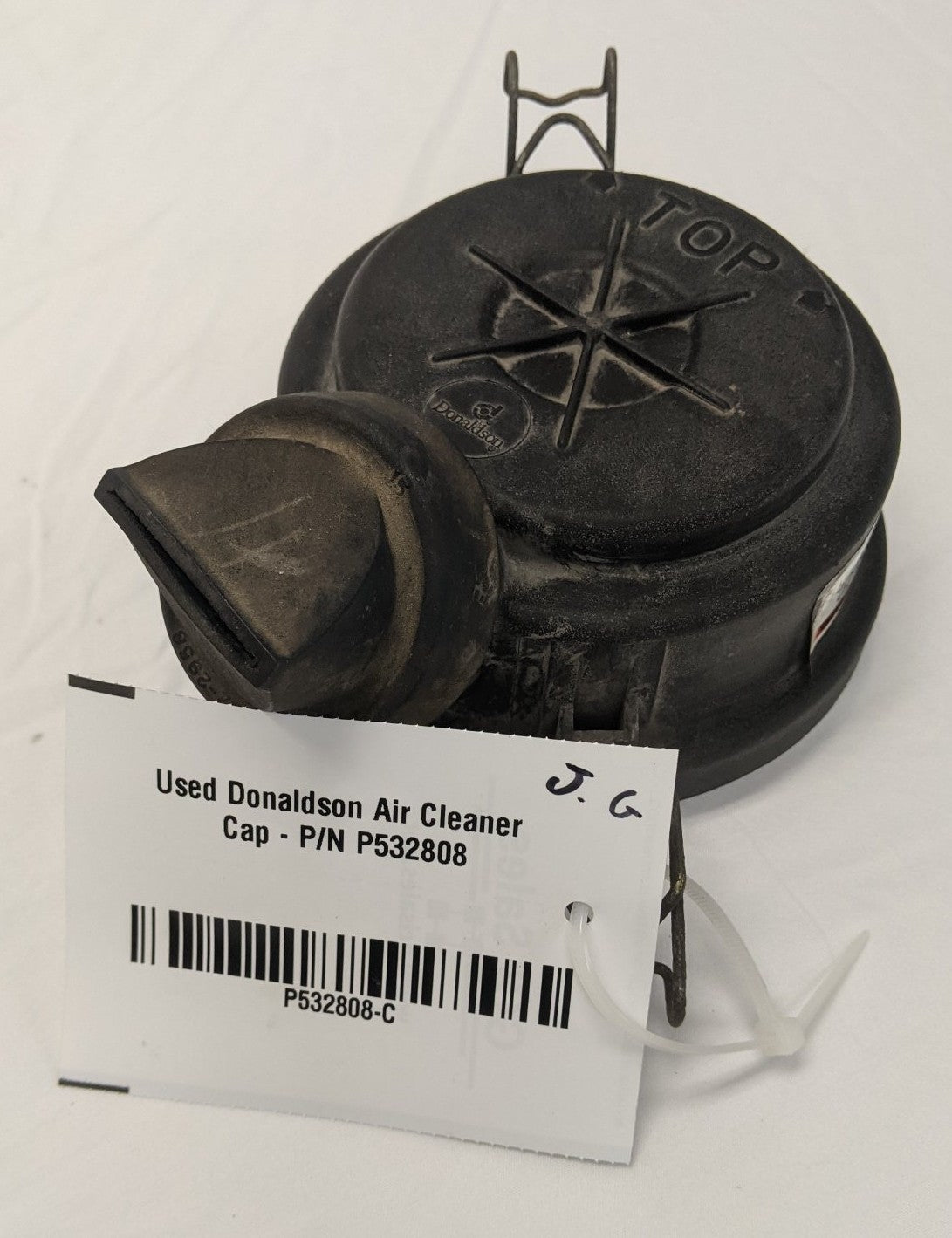 Used Donaldson Air Cleaner Cap - P/N P532808
