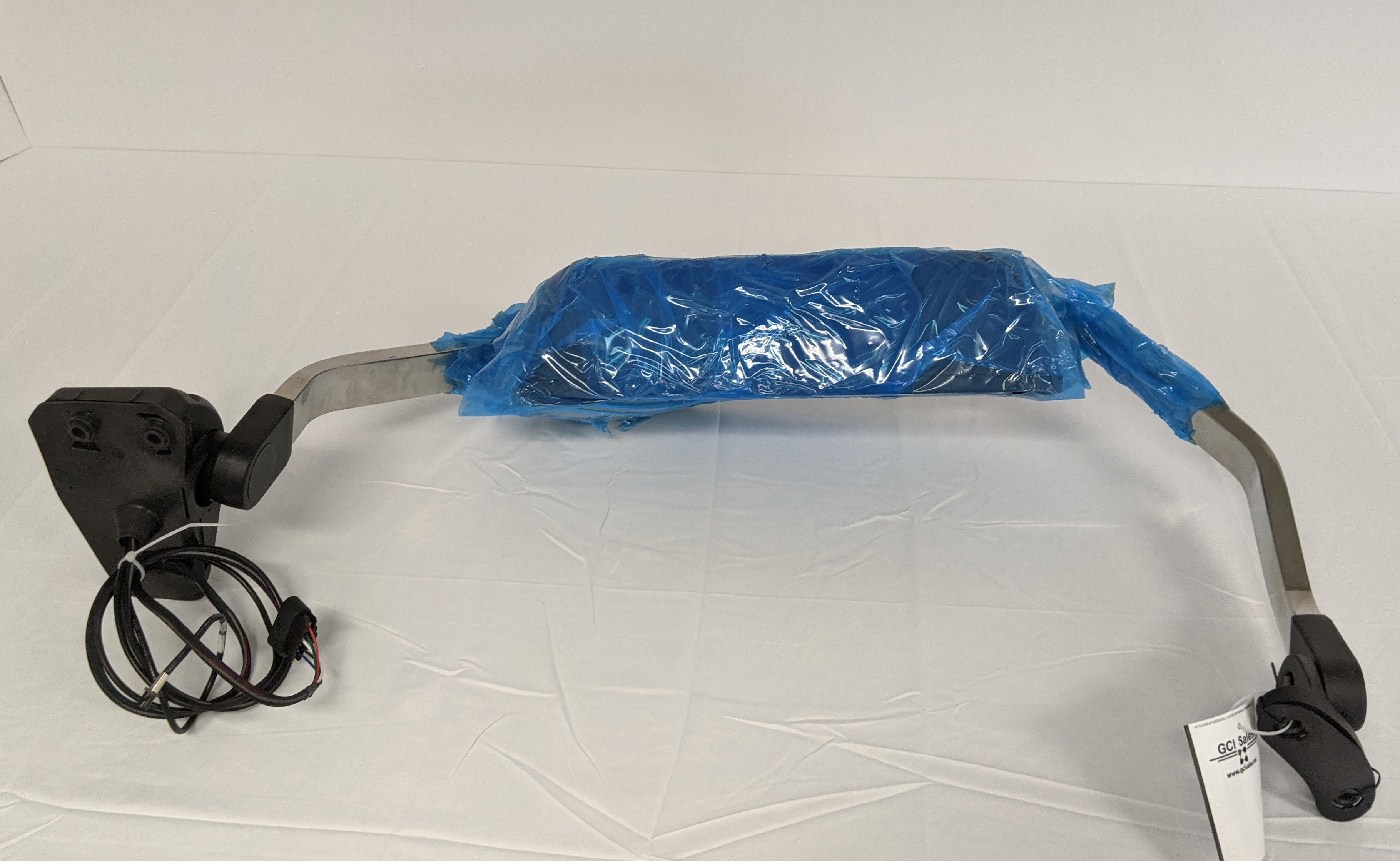 Damaged Western Star 47X/49X/57X RH Bright Arm Heated Mirror - P/N A22-78779-019 (9969188110652)