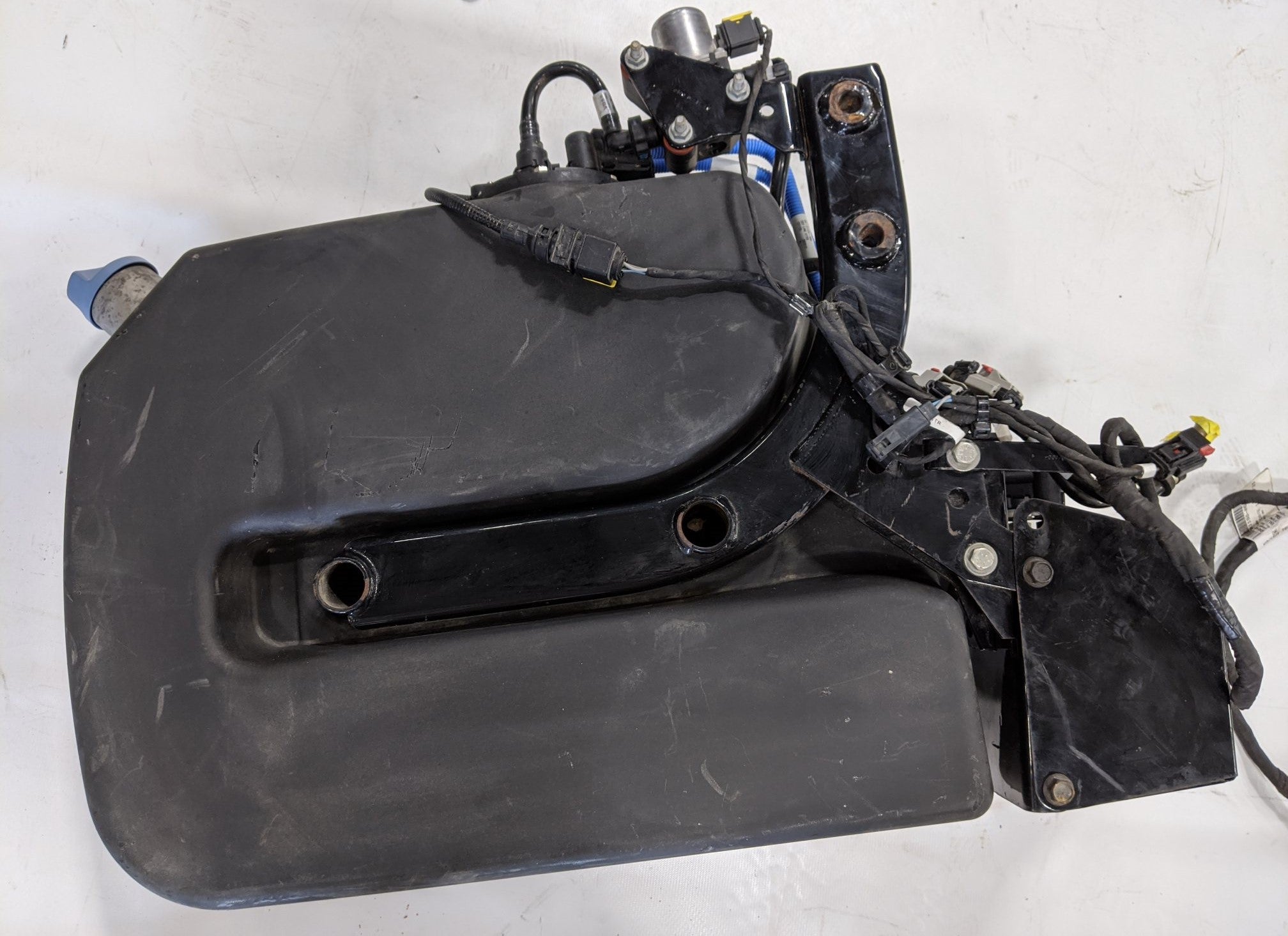 Used FTL 6-Gallon DEF Tank and Header Assembly w/ DEF Pump - P/N A04-35188-002 (10114262270268)