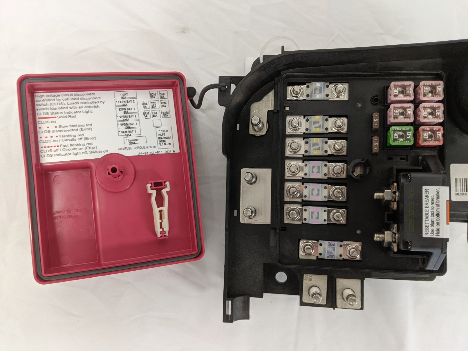 New Freightliner Daimler Battery Cable Access Power Module - P/N A66-11730-003 (10168405066044)