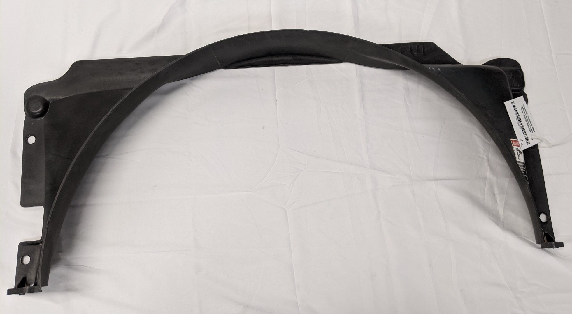 Damaged Freightliner Black Radiator Fan Upper Shroud Piece - P/N 05-25201-001