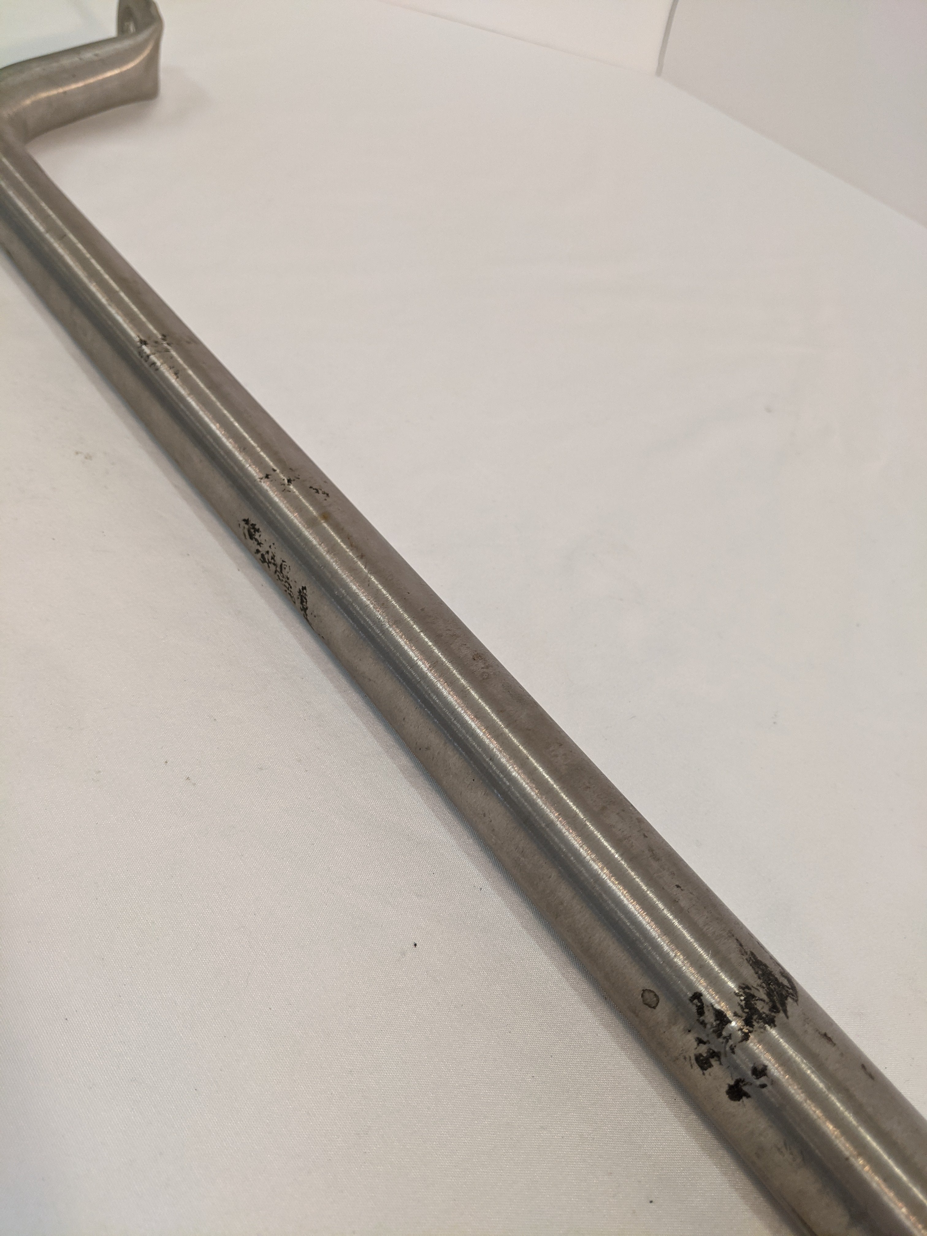 Used Freightliner 42 1/4" (1075 MM) Exterior Grab Handle - P/N 18-52789-002 (10076980904252)