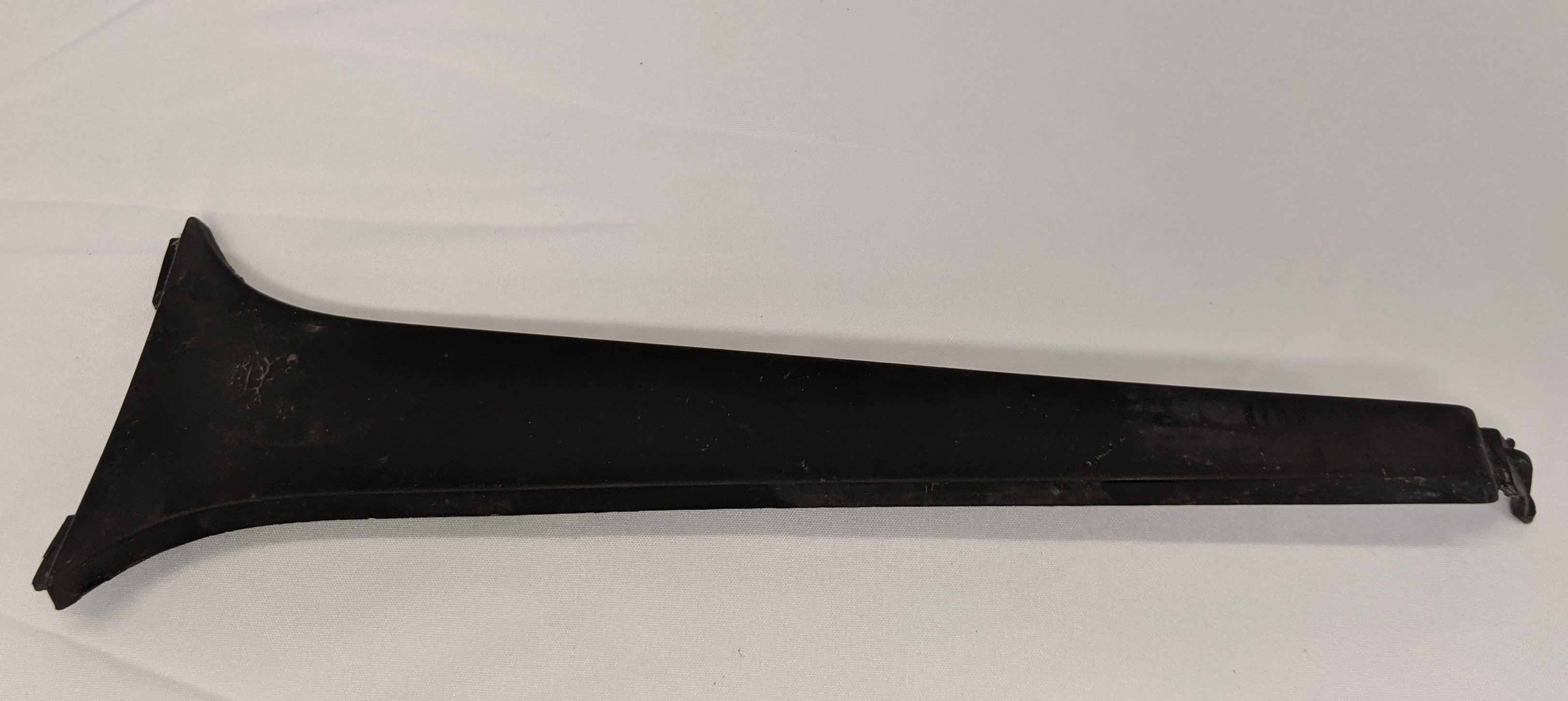 Used Freightliner Columbia Instrument Trim Panel - P/N A22-42291-002 (10041205260604)