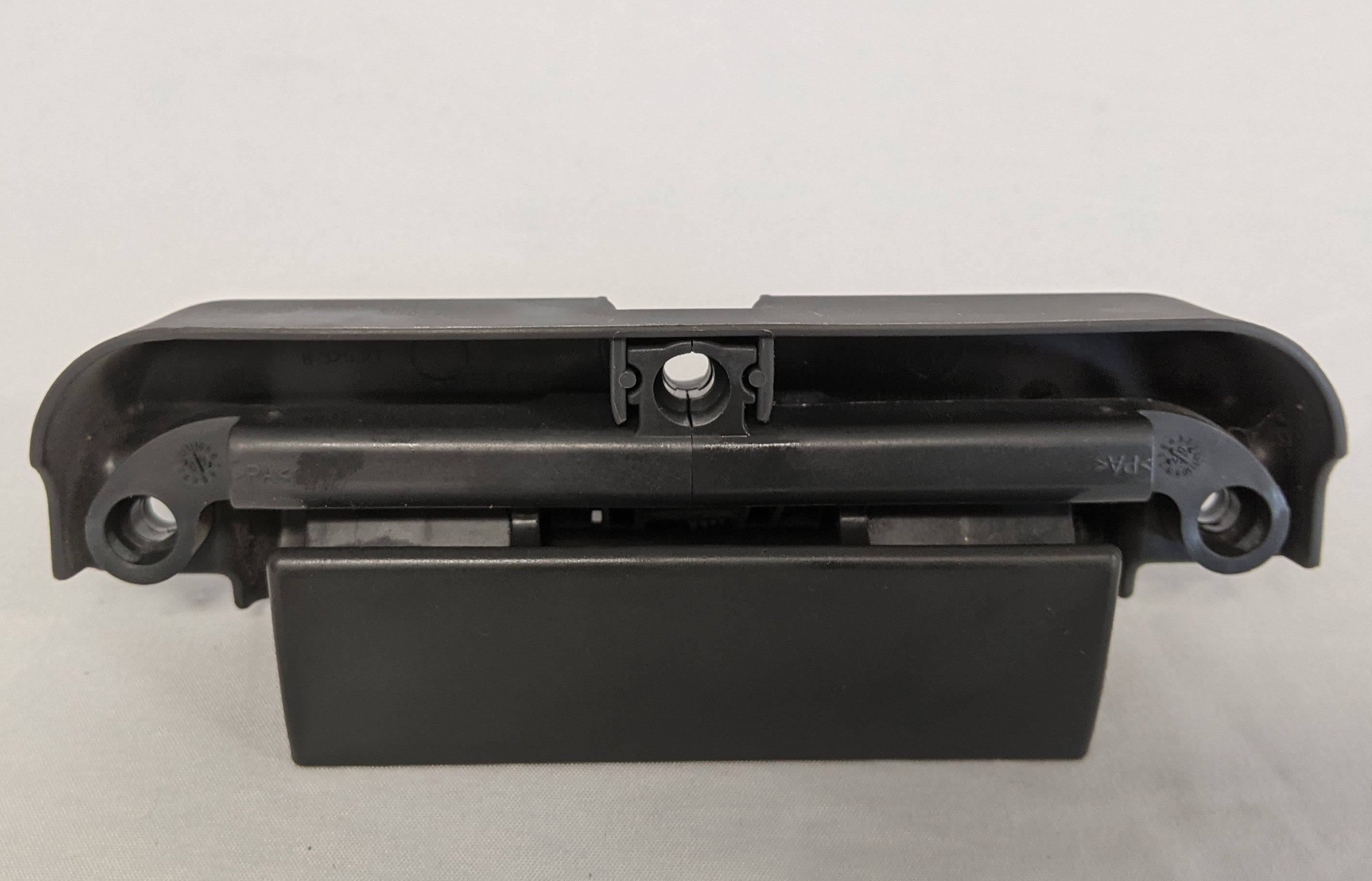 Damaged Freightliner Cascadia P3 Storage Cabinet Door Latch - P/N A18-59019-000 (10011644592444)