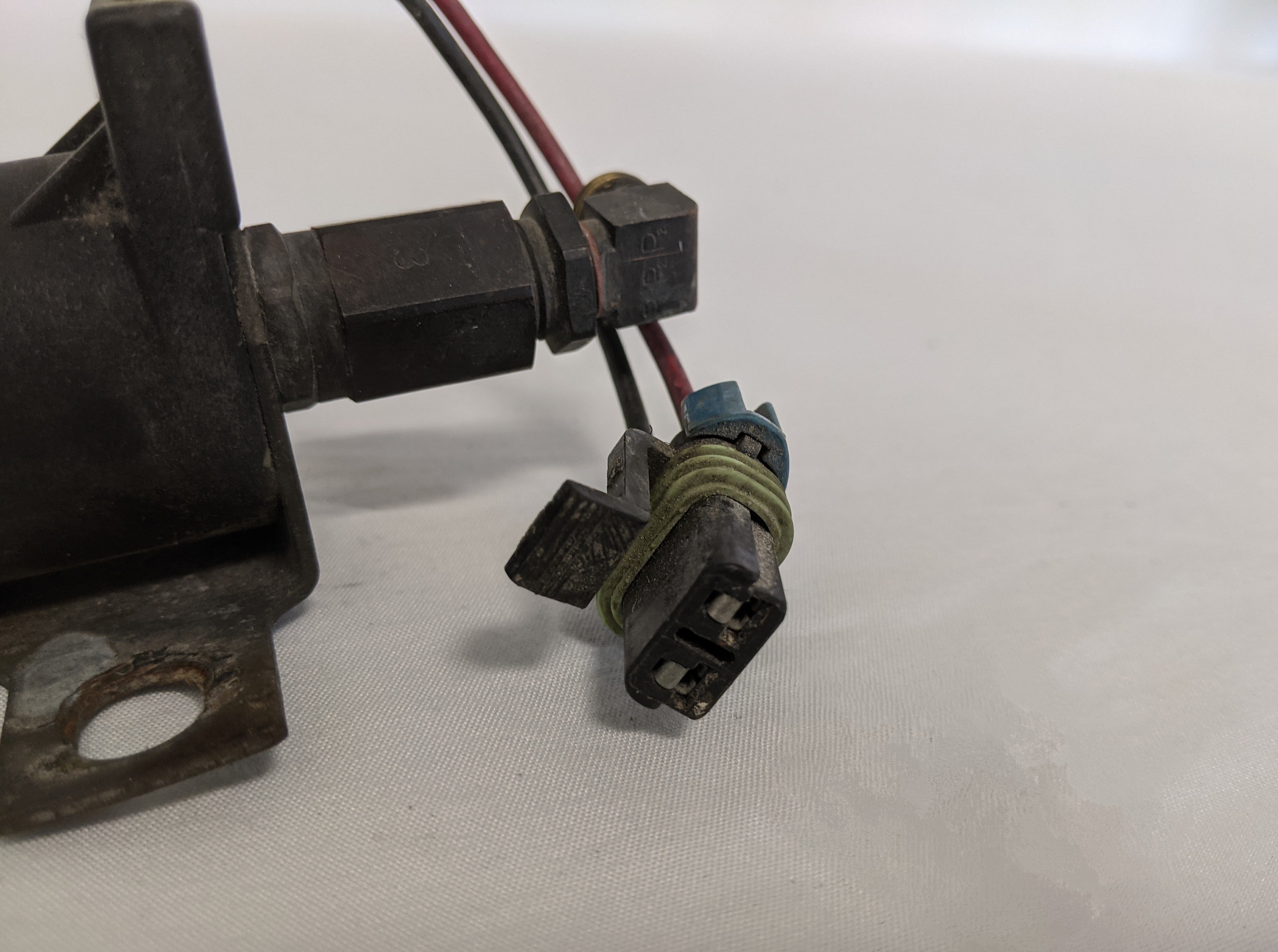 Used Horton HG300 150 psi 12 V Fan Clutch Solenoid Valve - P/N HOR 983267 (10009391694140)
