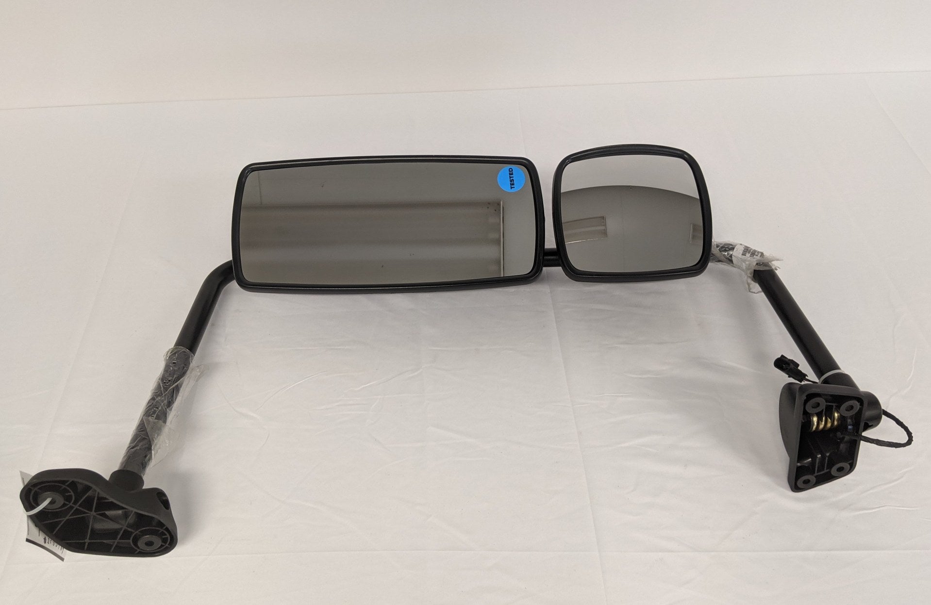 Used Freightliner M2 RH Manual Heated Black Door Mirror - P/N A22-74244-002 (5016689147990)