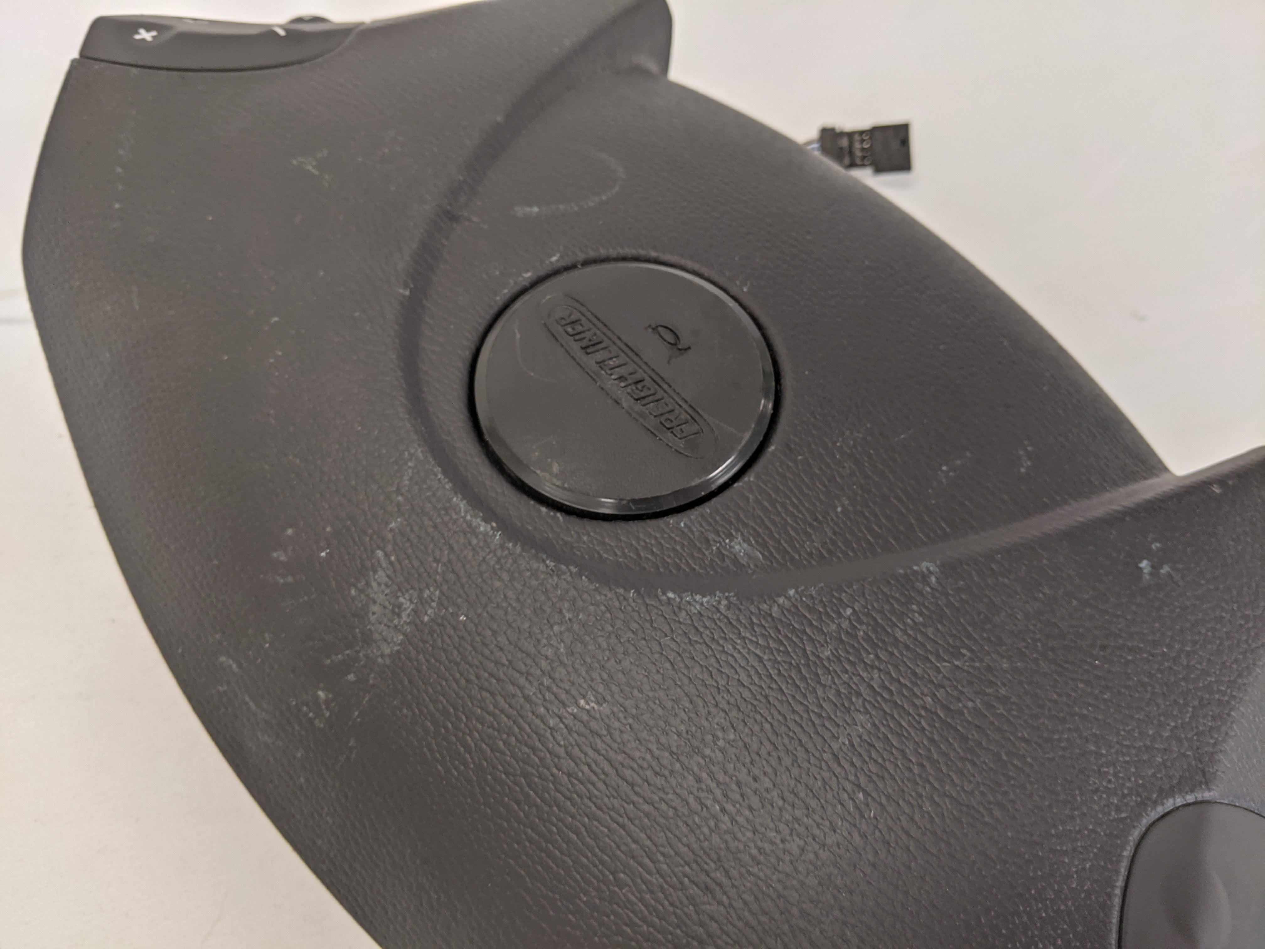 *Blemished* FTL Cascadia P3 Steering Wheel No Cancel Cover - P/N A14-15886-002 (10098442207548)