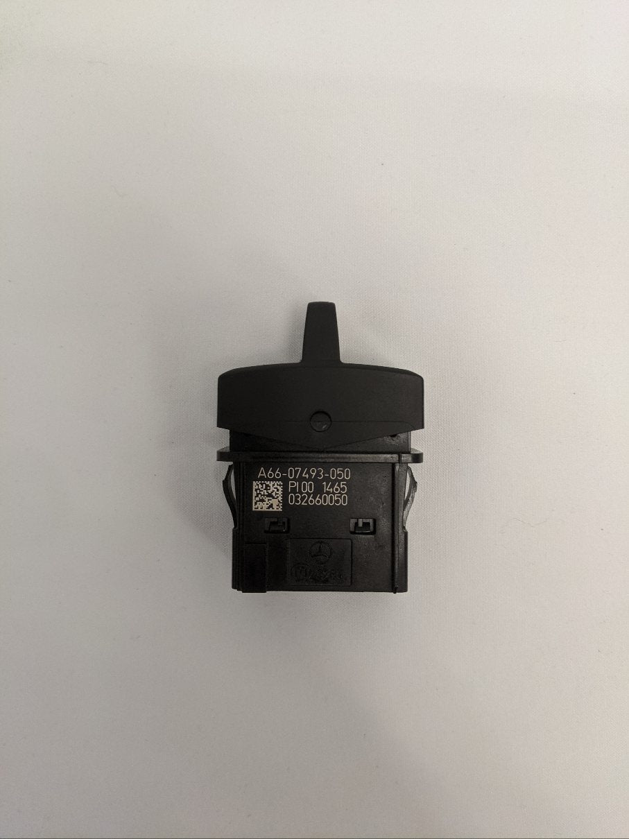 New Freightliner Blank LAT / LAT-03 MSF, MUX Rocker Switch - P/N A66-07493-050 (10109649092924)