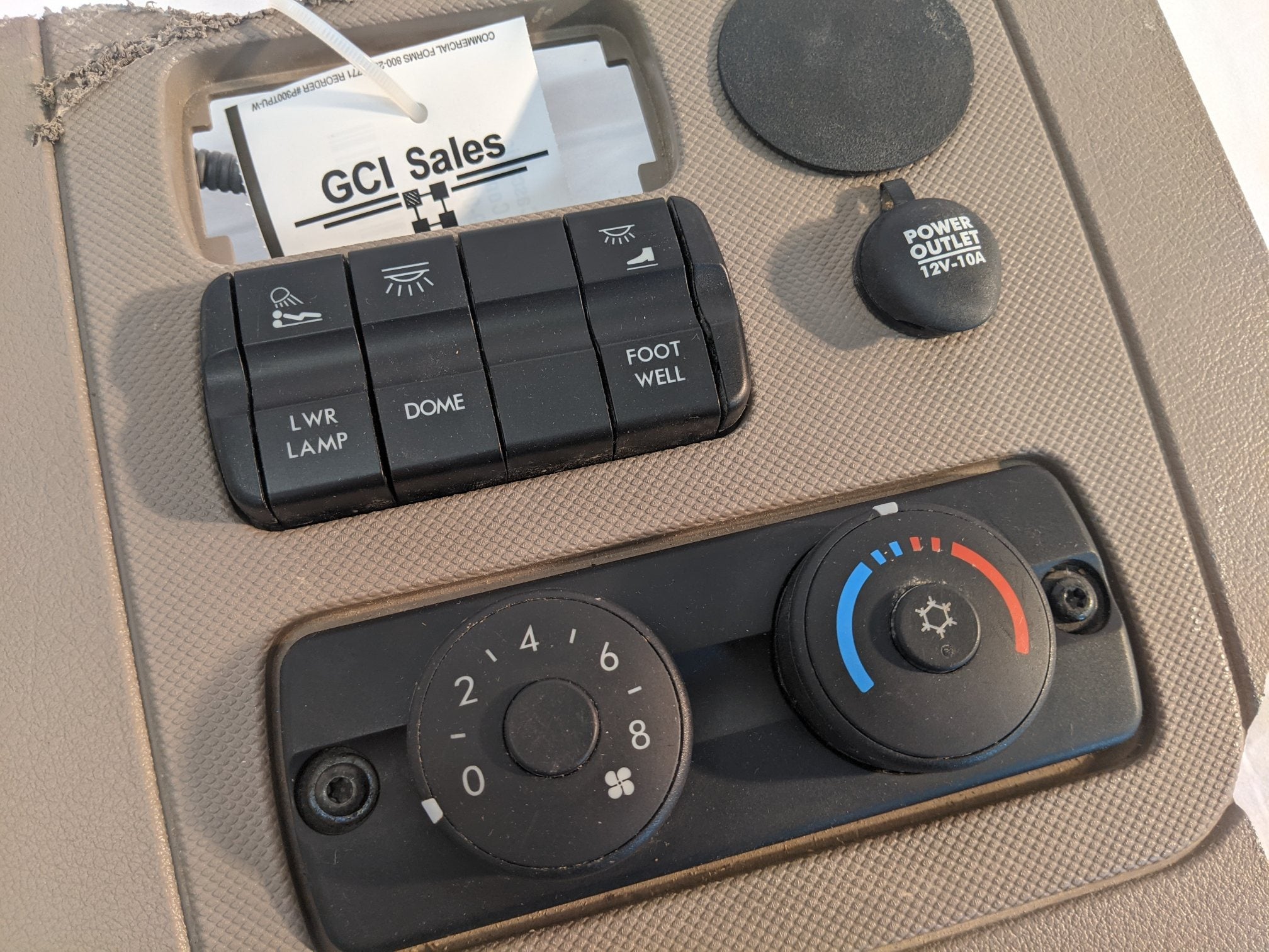 Used Freightliner Cascadia P3 Sleeper Cabinet Controls - P/N A22-60669-002 (10066106417468)