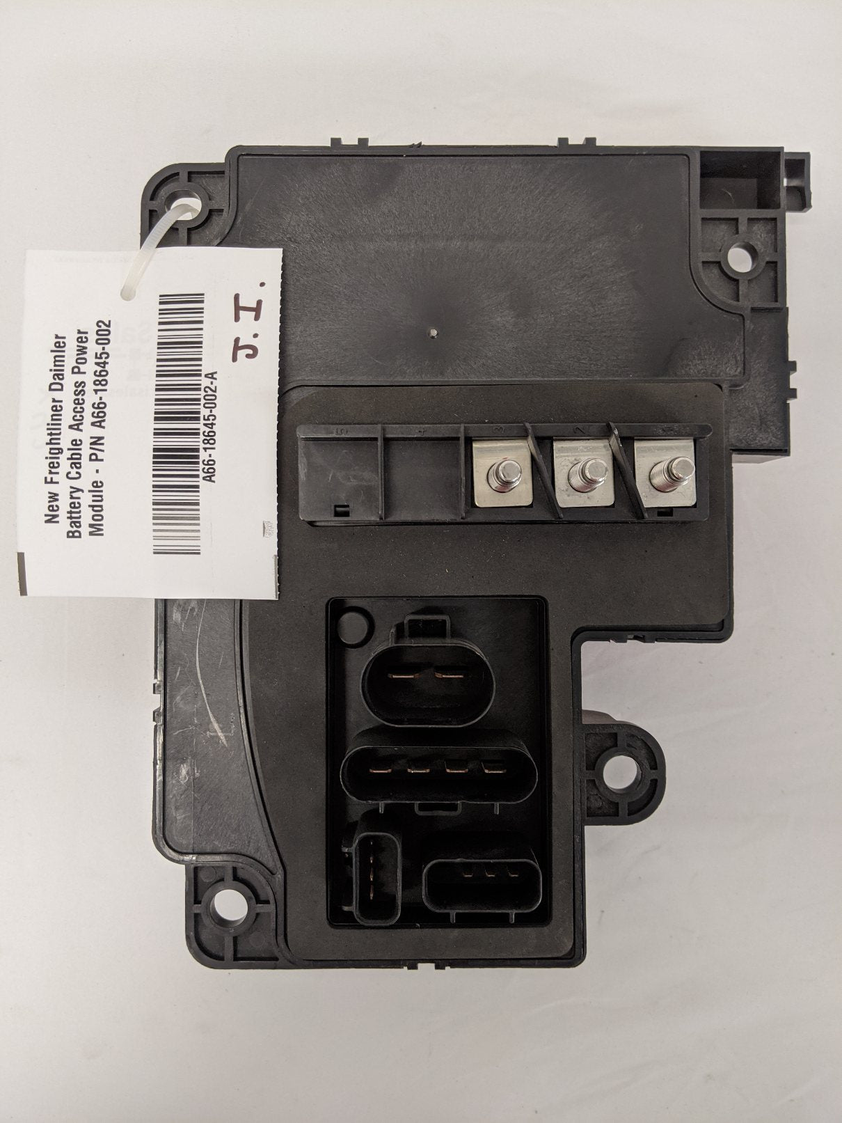 New Freightliner Daimler Battery Cable Access Power Module - P/N A66-18645-002 (10173107536188)