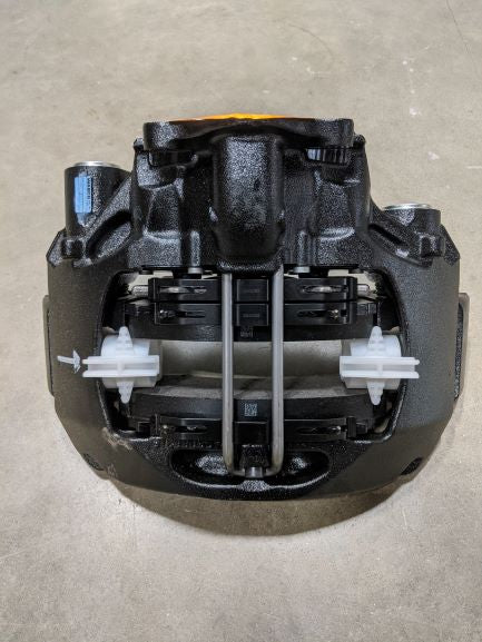 New Wabco 1A5, 539 Front Disc Brake Caliper & Pad Assembly -  P/N  6403221820 (10006842900796)