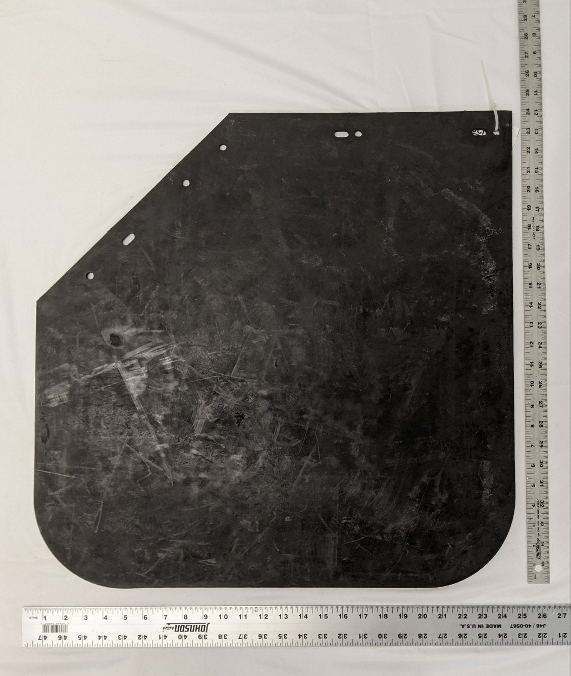Western Star RH 24" Mitered Rubber Mud Flap w/ Logo 22-69557-021