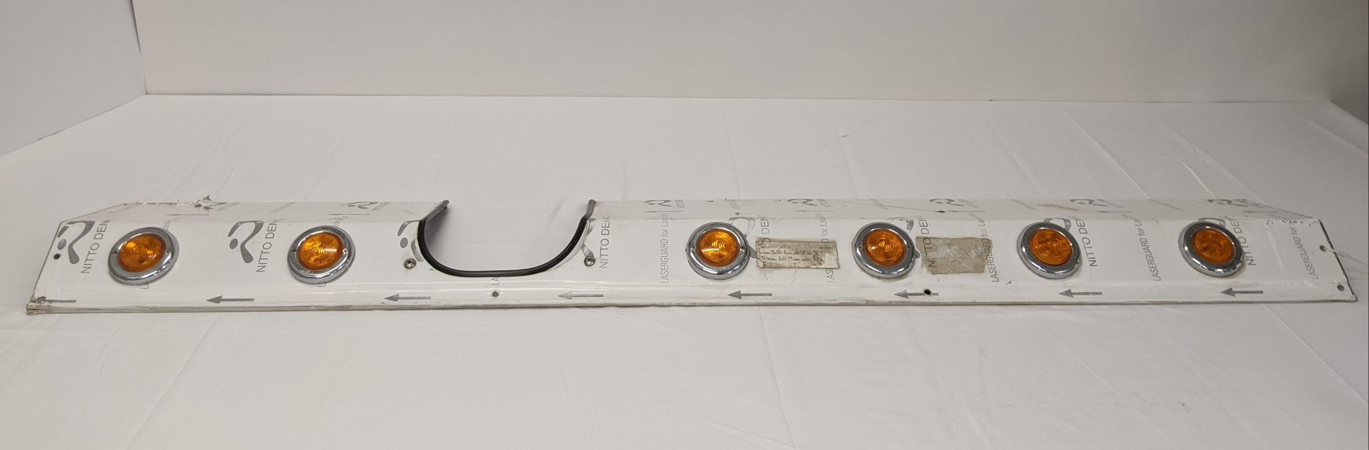 Western Star 82" Sleeper RH LED Skirt Panel - P/N A22-67917-011 (4023590944854)