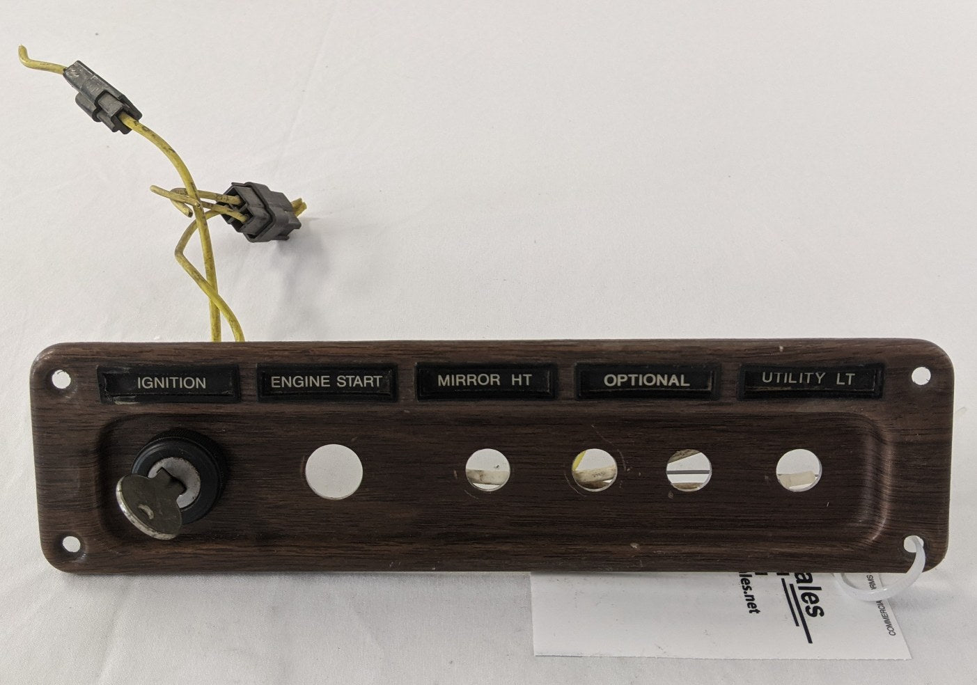 Used Freightliner FLD Classic LH Dash Ignition Switch Panel -P/N 22-25265-009 (3939793141846)