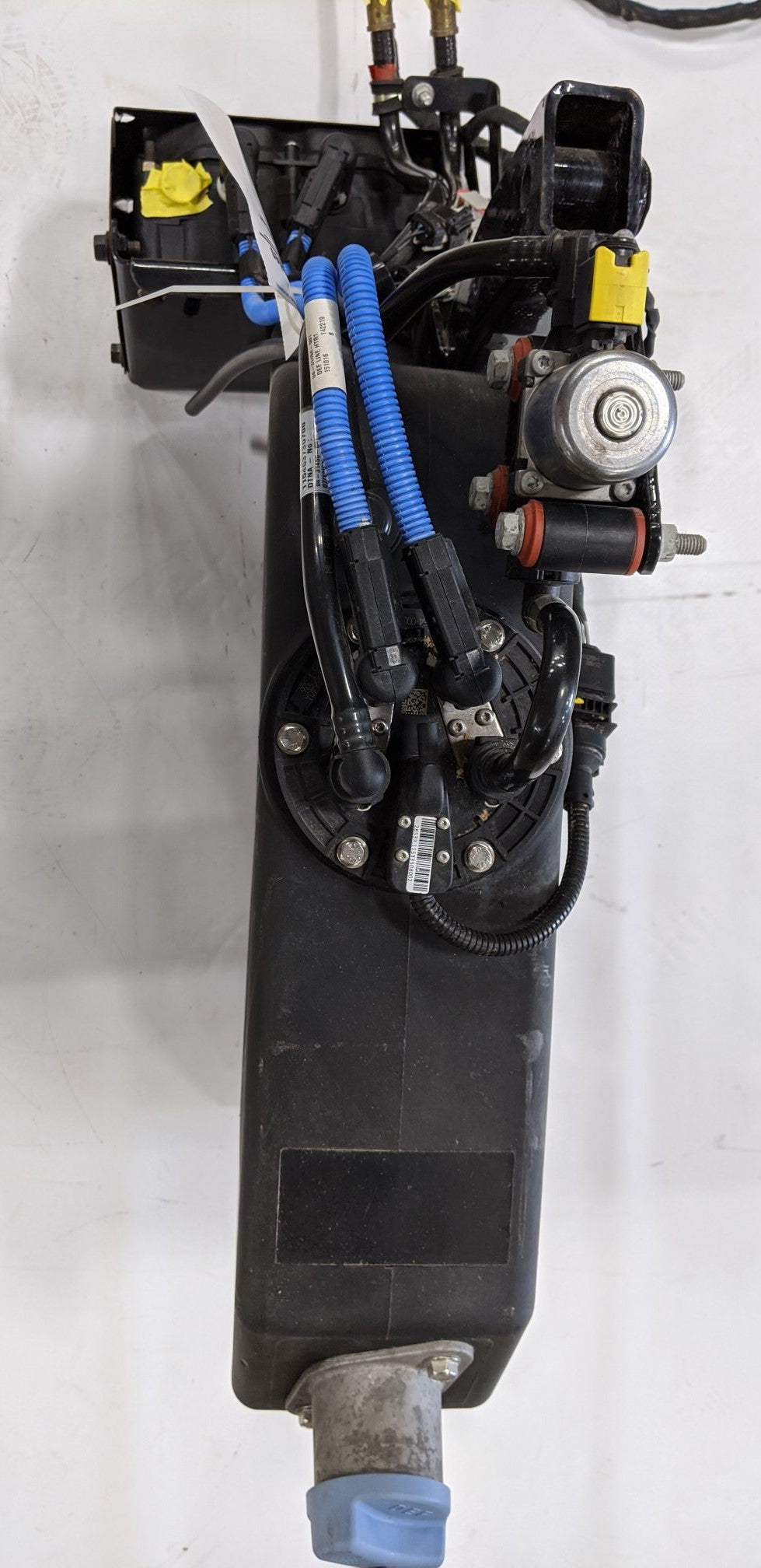 Used FTL 6-Gallon DEF Tank and Header Assembly w/ DEF Pump - P/N A04-35188-002 (10114262270268)