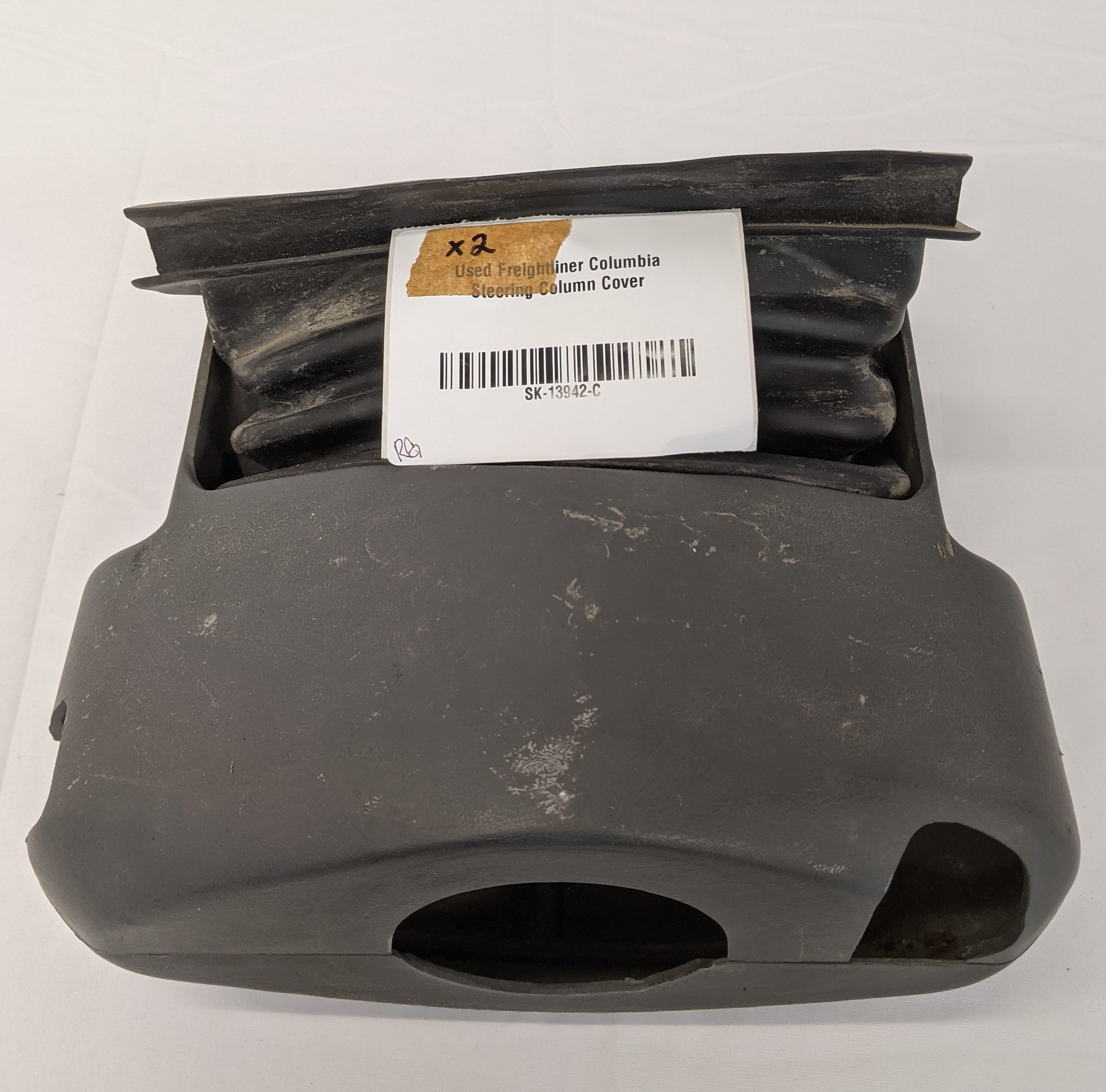 Used Freightliner Columbia Steering Column Cover-P/N A18-48258-012, 18-48256-000 (10041349112124)