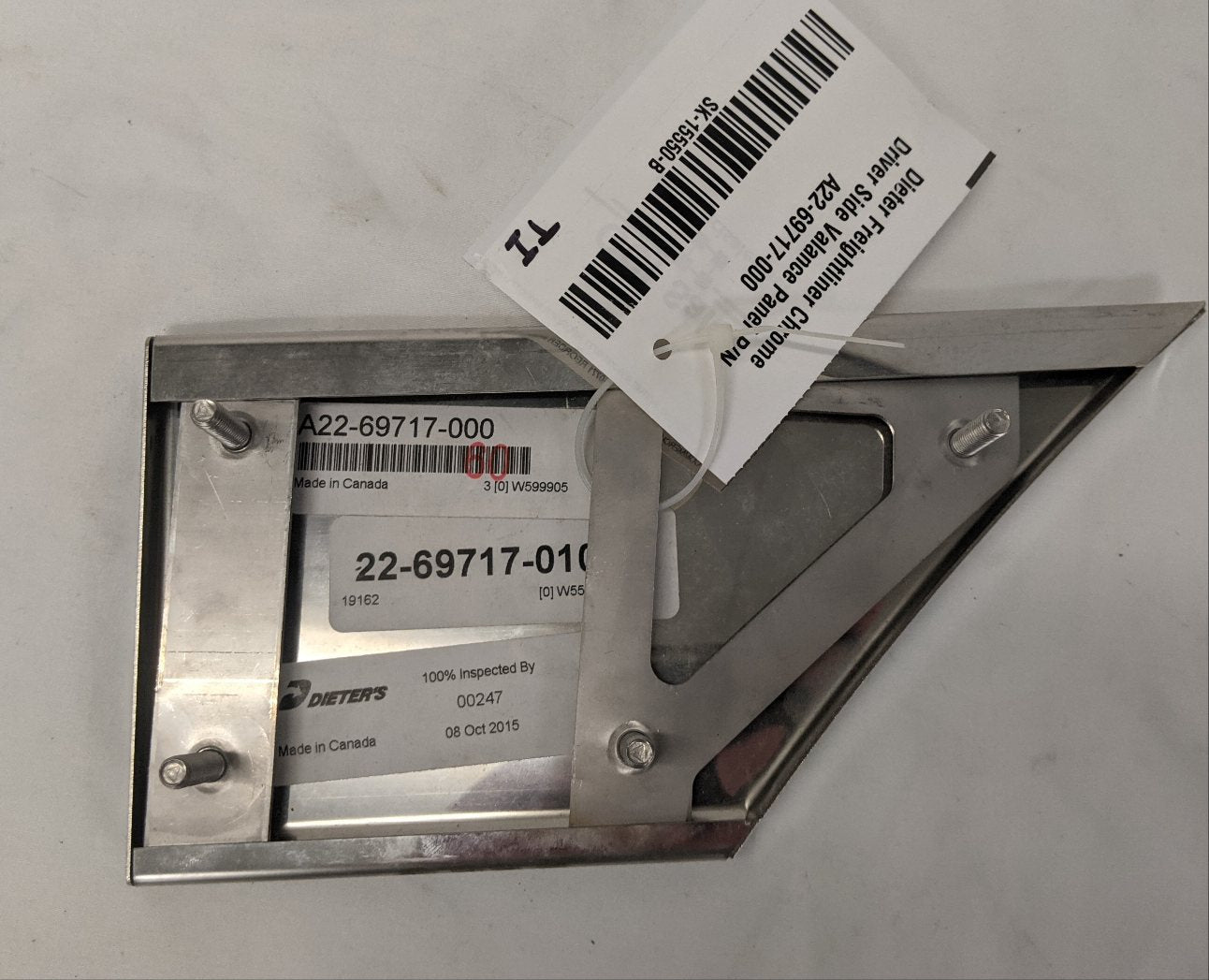 Freightliner Chrome Driver Side Valance Panel (A22-69717-000)