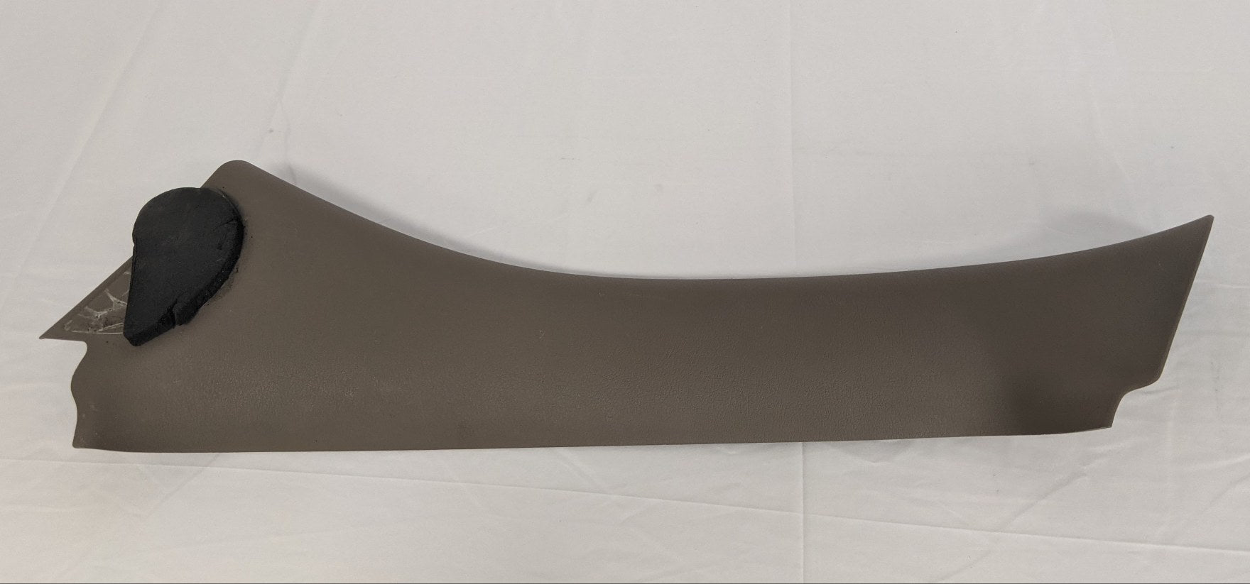 Used Freightliner Cascadia P3 Upper LH A-Pillar Cover - P/N A18-58874-005 (9927745536316)